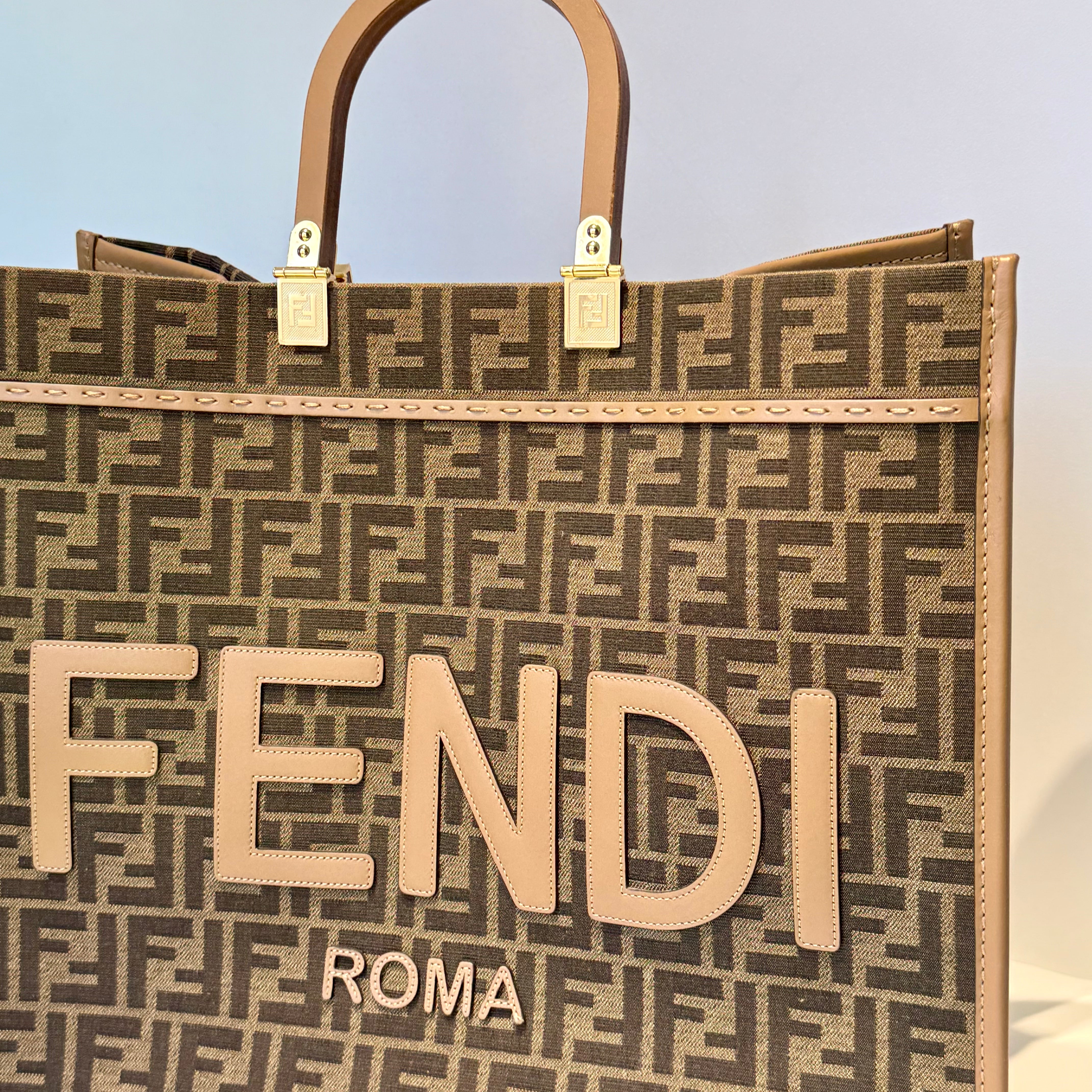 Fendi Zucca FF Sunshine Large 2022 - Queen May