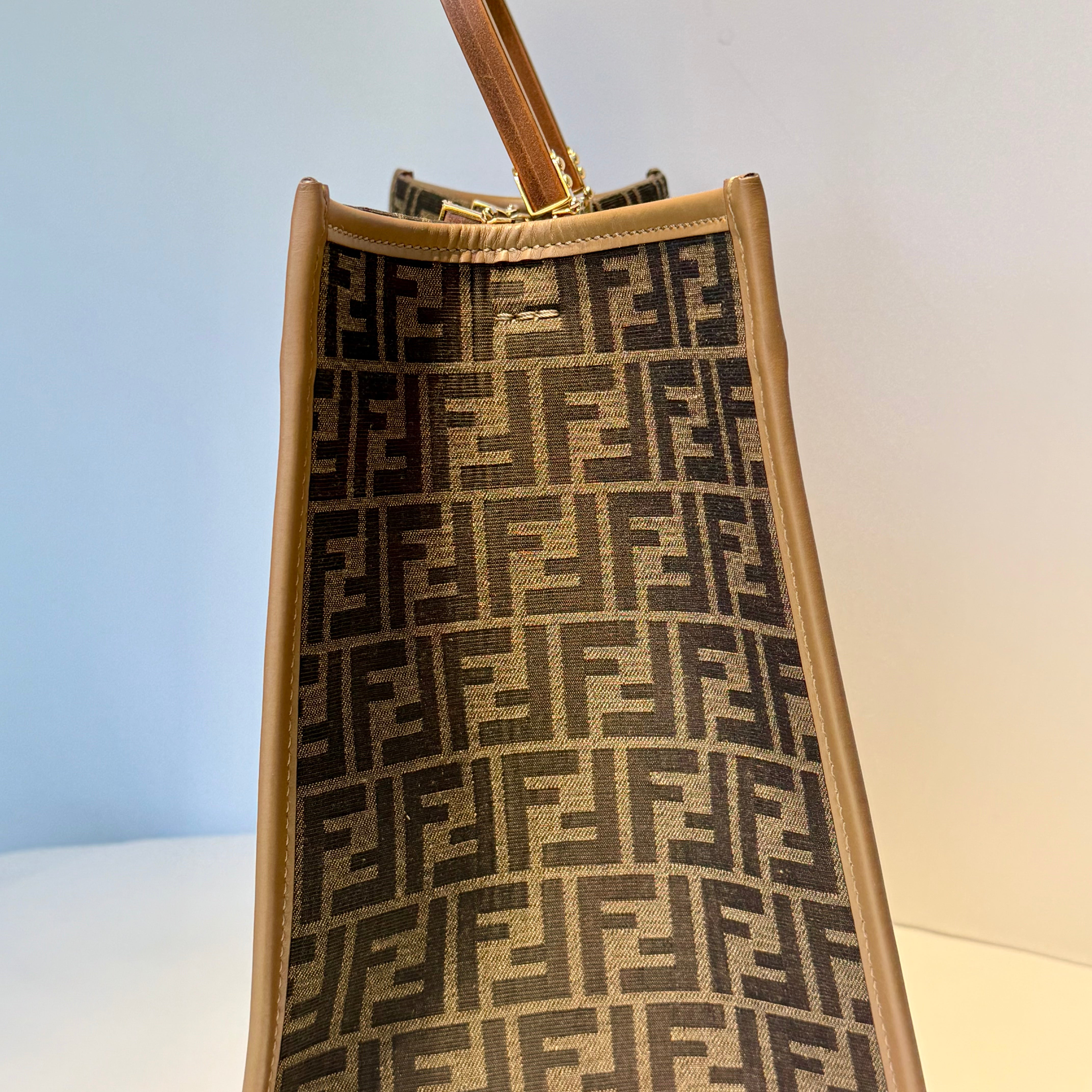 Fendi Zucca FF Sunshine Large 2022 - Queen May