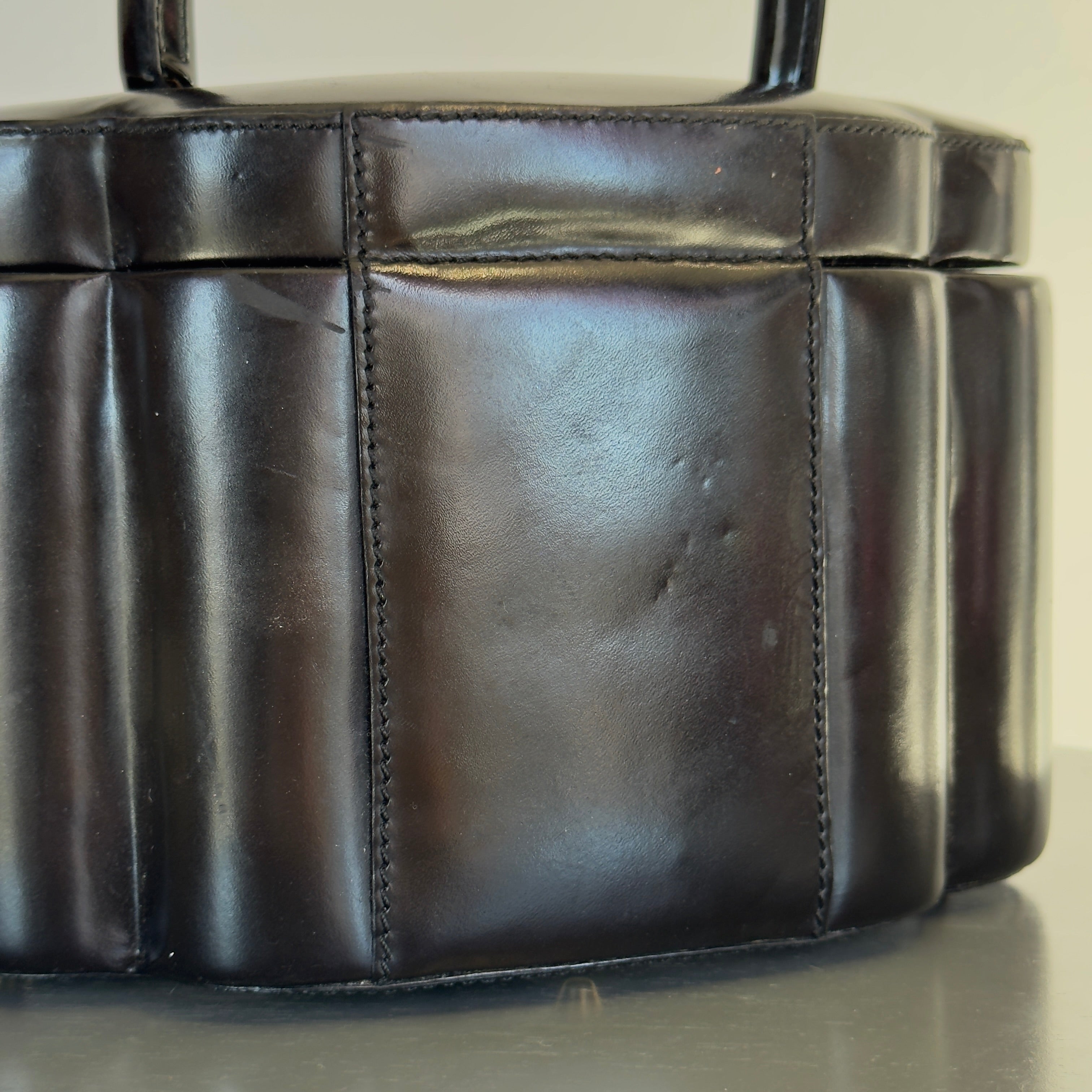 Rare Vintage Loewe Hardcase Top Handle - Queen May