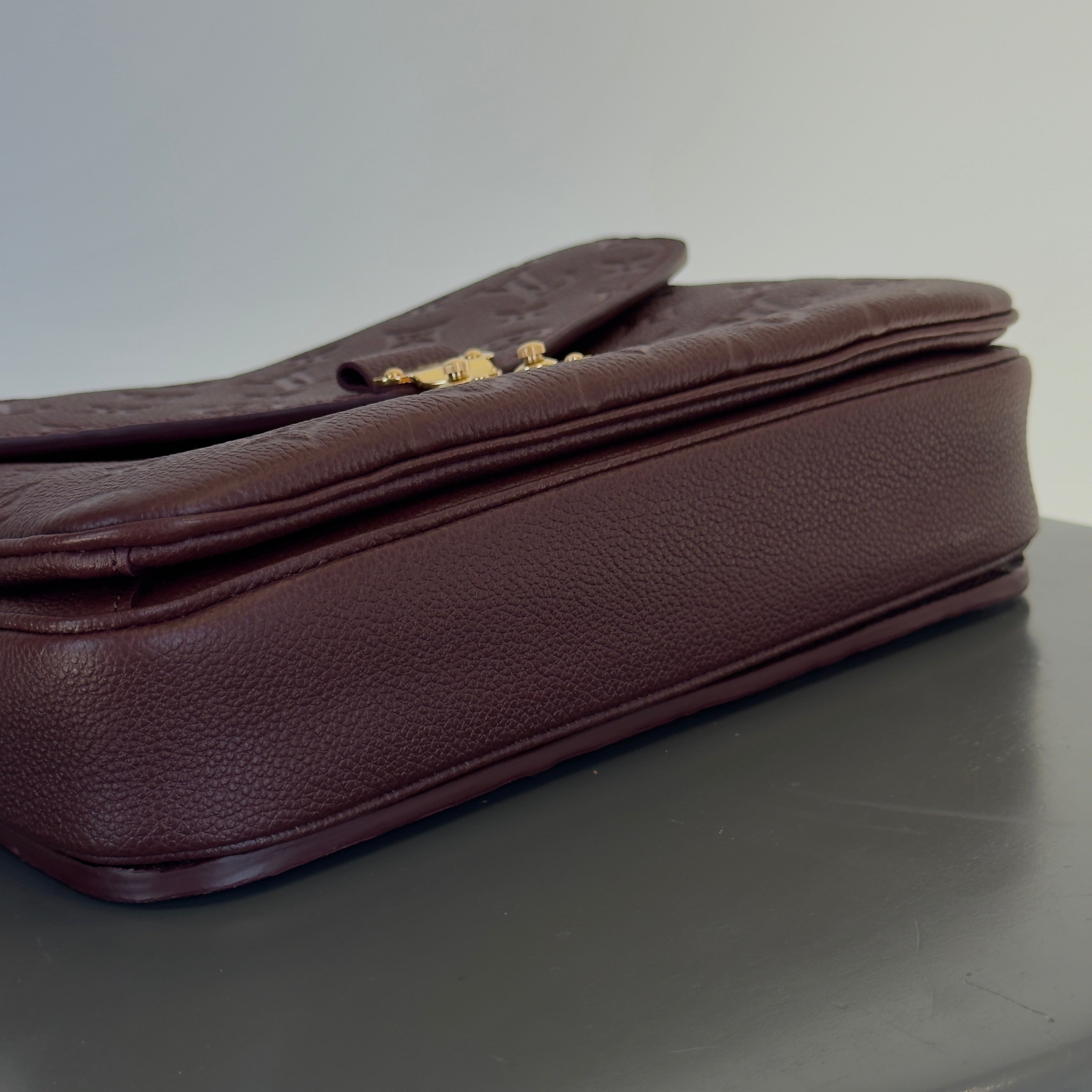 Louis Vuitton Metis Empreinte Wine Burgundy - Queen May