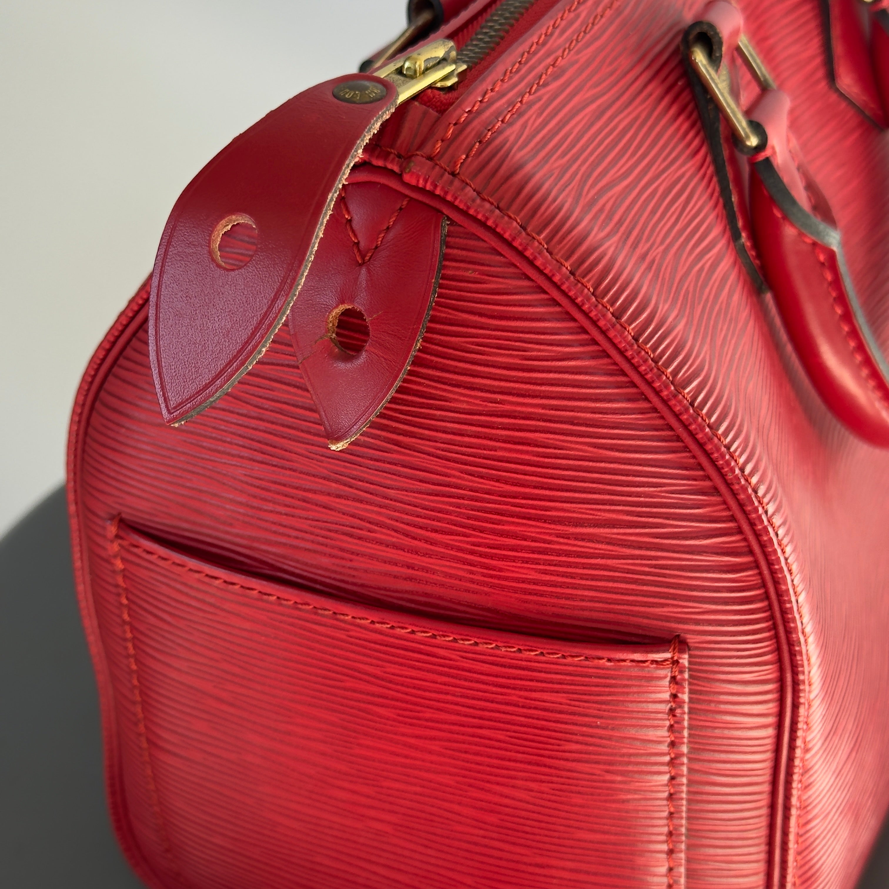 Louis Vuitton Red Epi Speedy 30 - Queen May