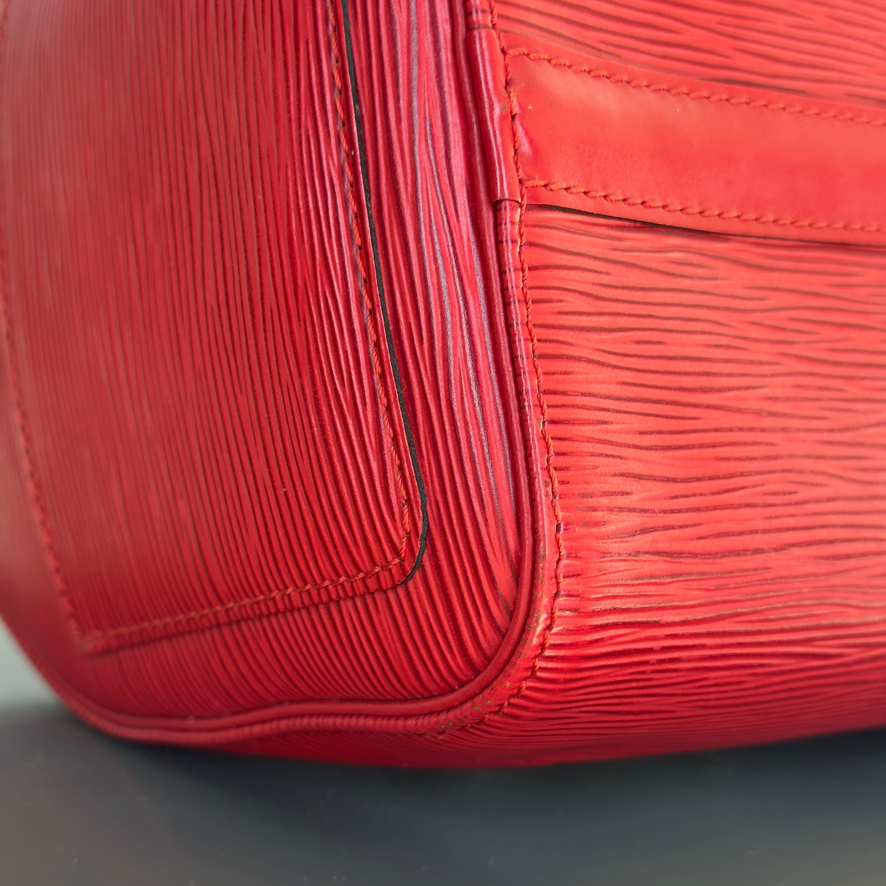 Louis Vuitton Red Epi Speedy 30 - Queen May