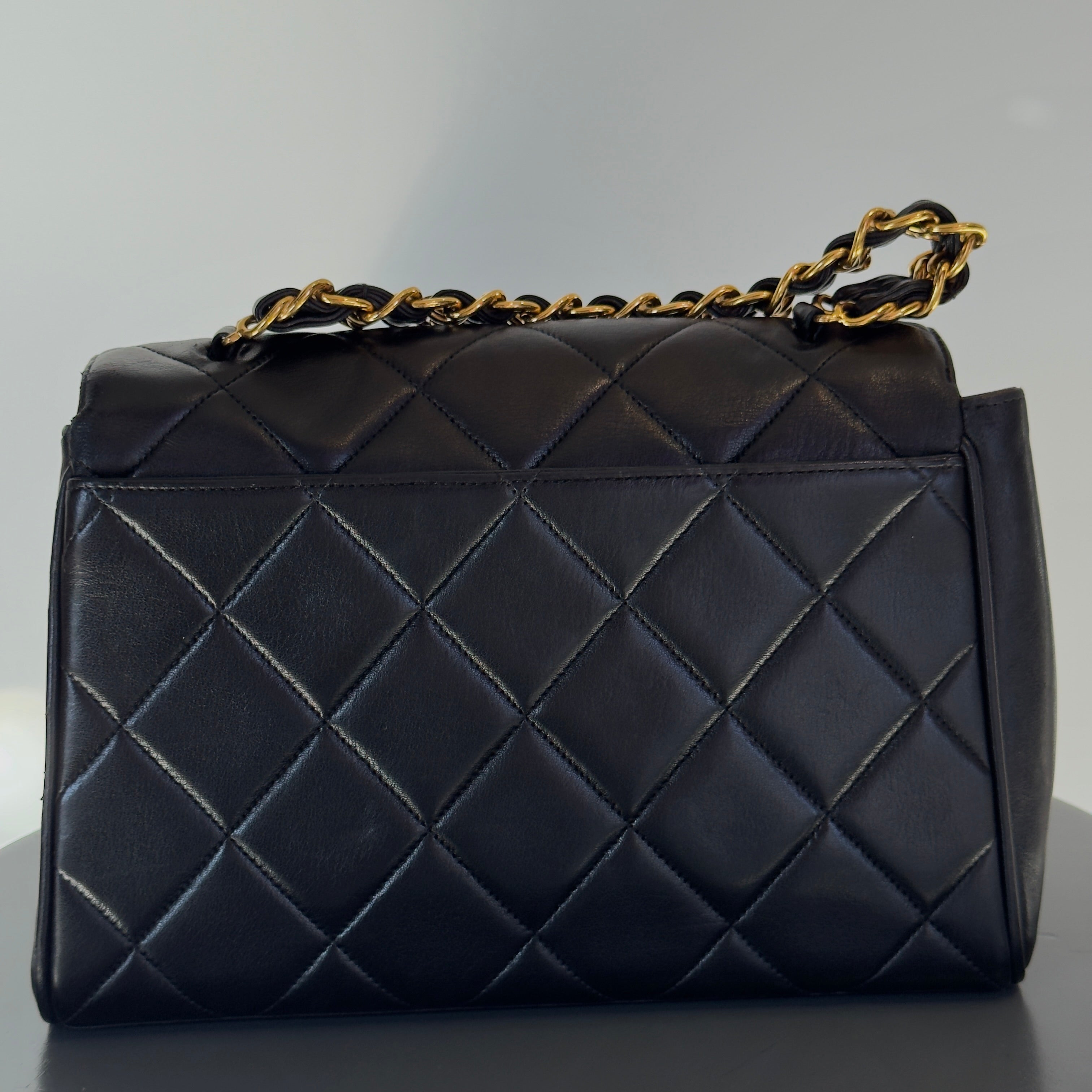 Chanel Black Quilted Lambskin Chain Handle Handbag - Queen May
