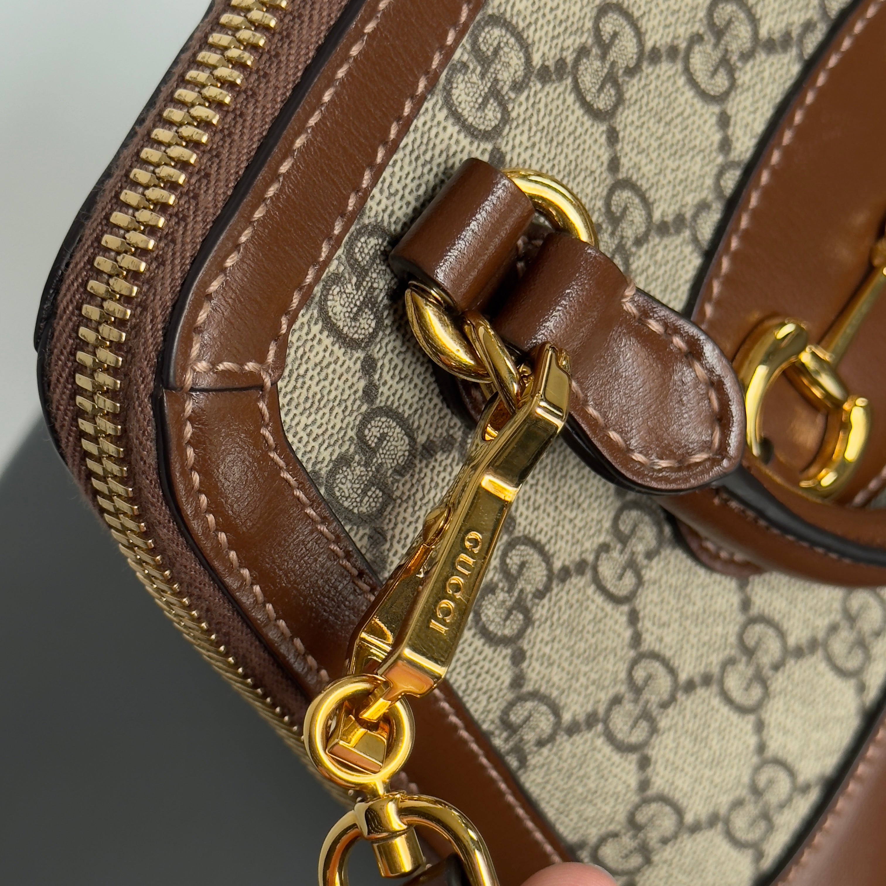 Gucci GG Supreme Horsebit 1955 Mini - Queen May