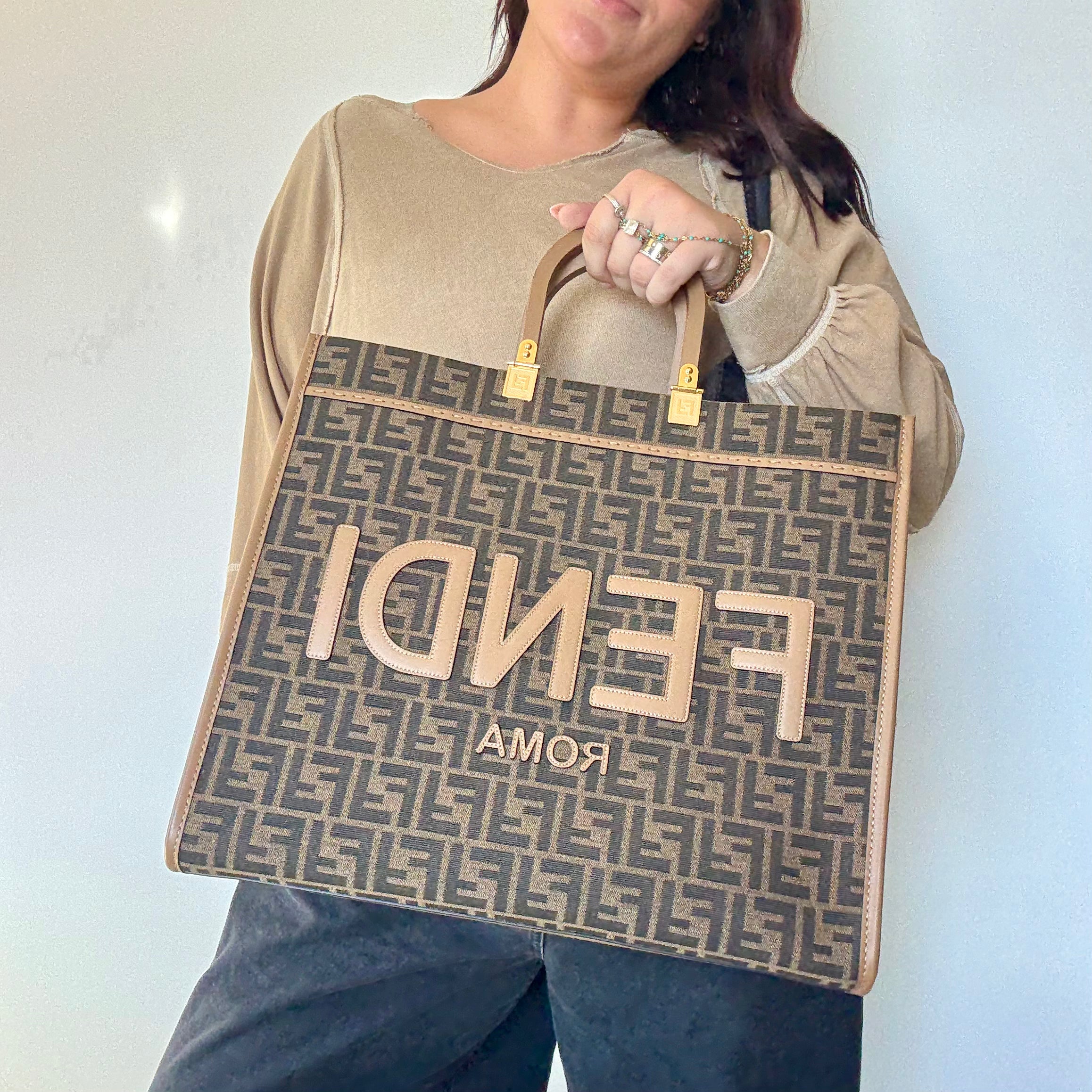 Fendi Zucca FF Sunshine Large 2022 - Queen May