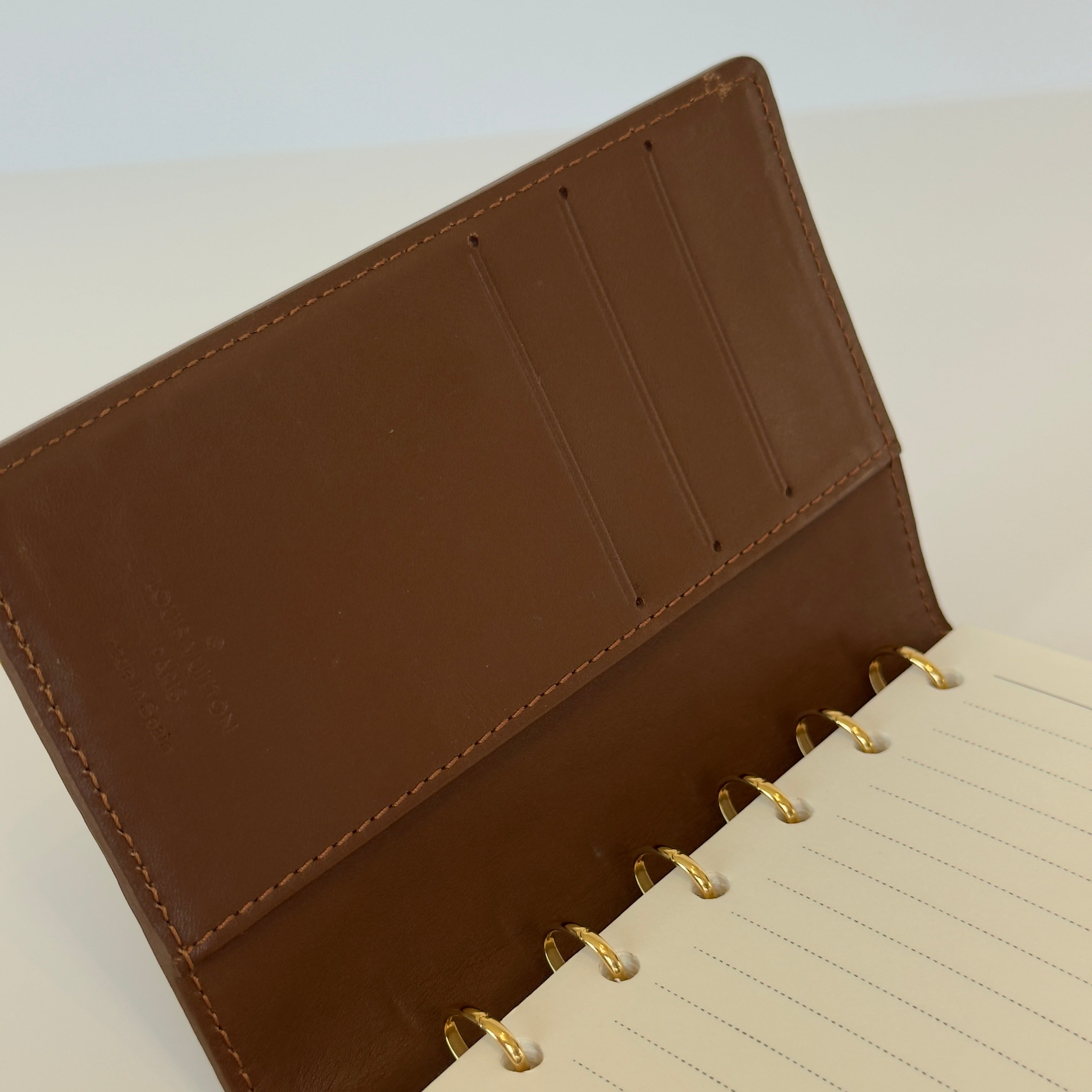 Louis Vuitton Agenda Cover Bronze - Queen May