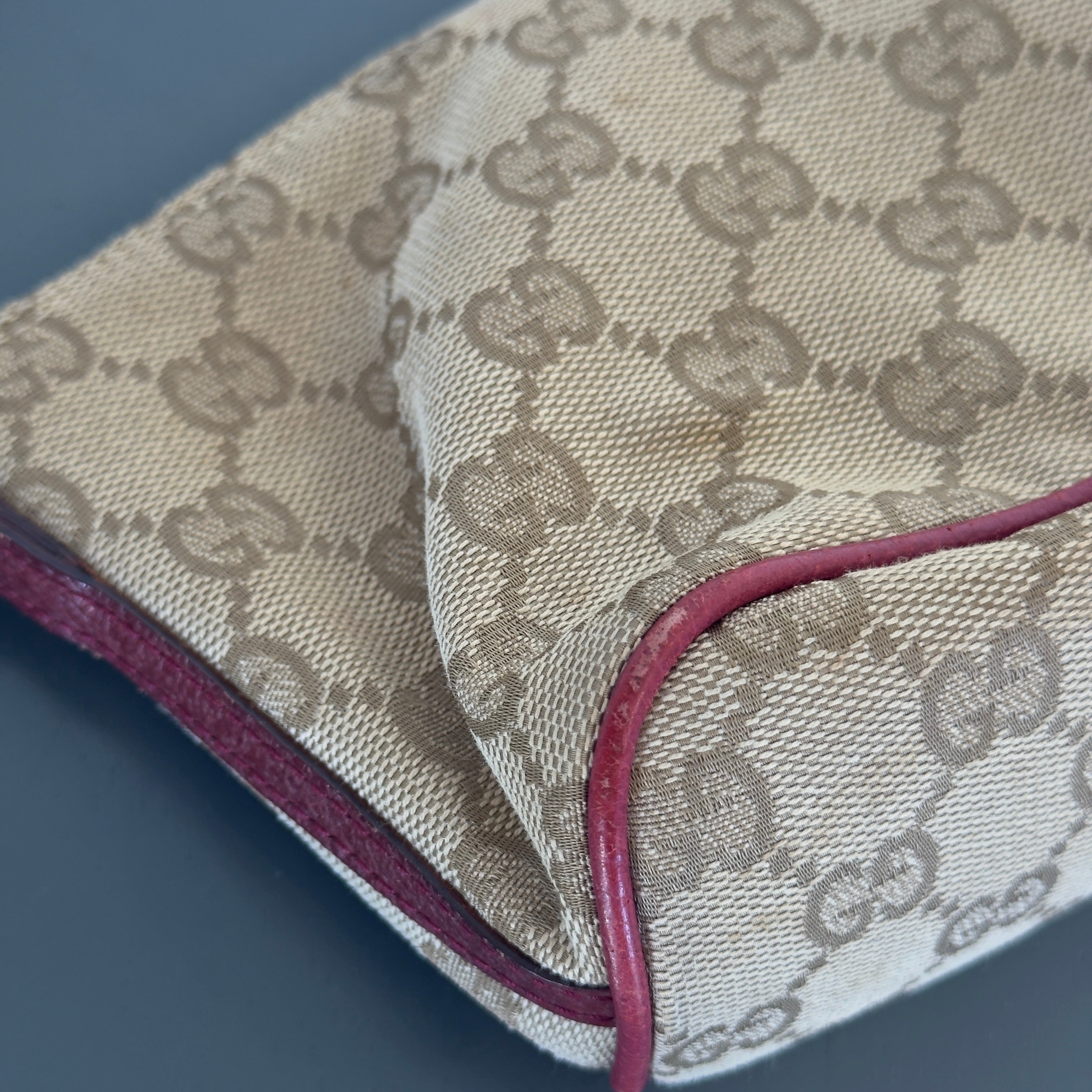 Gucci Boat Pochette - Queen May