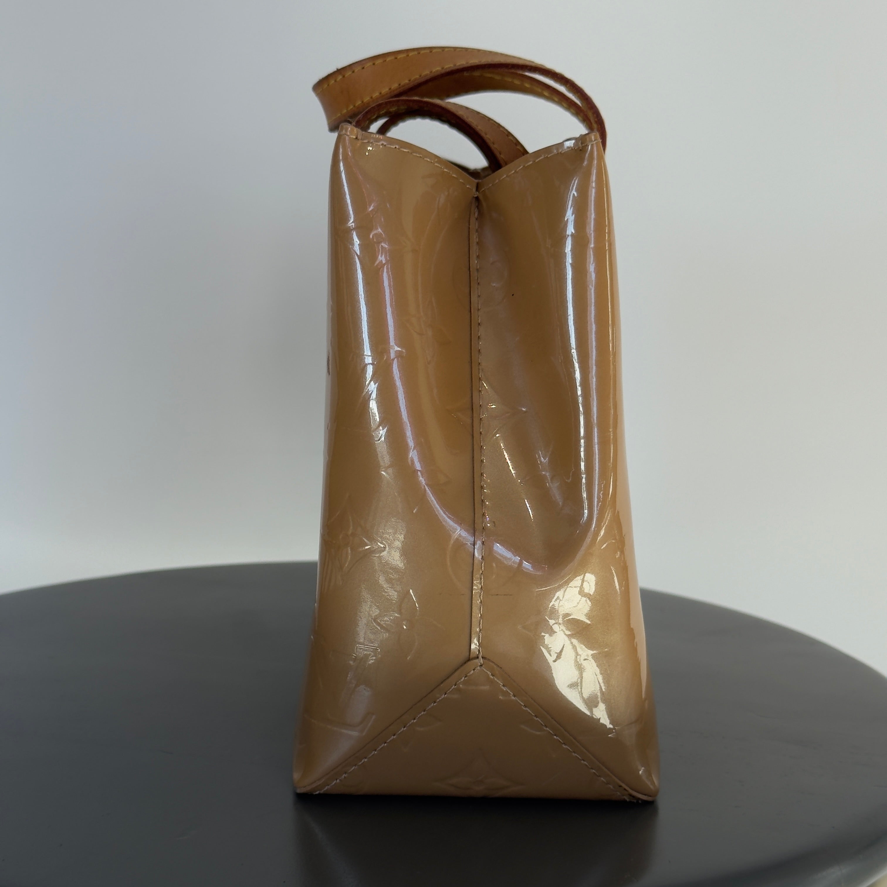 Louis Vuitton Vernis Reade - Queen May
