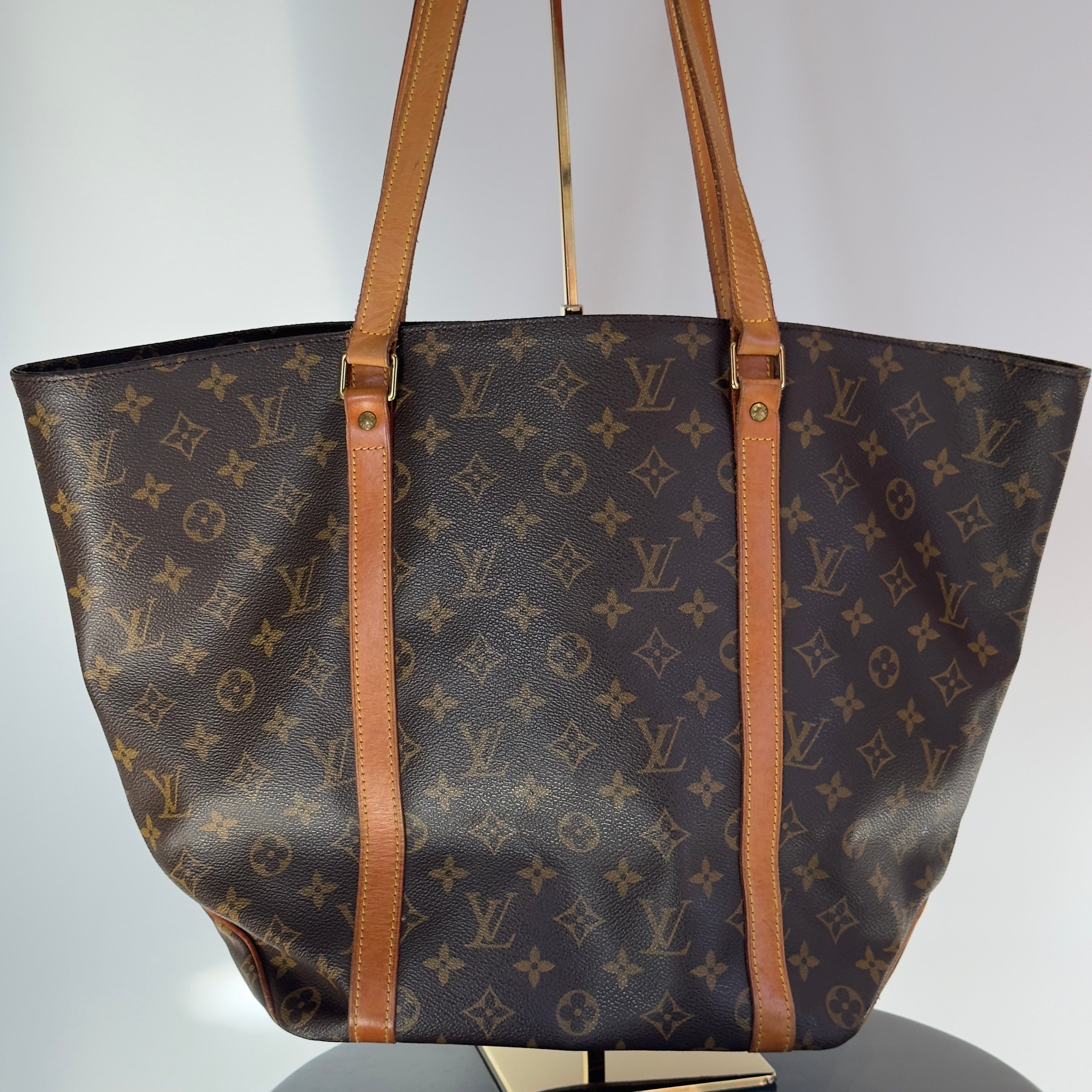 Louis Vuitton Monogram Sac Shopping GM - Queen May