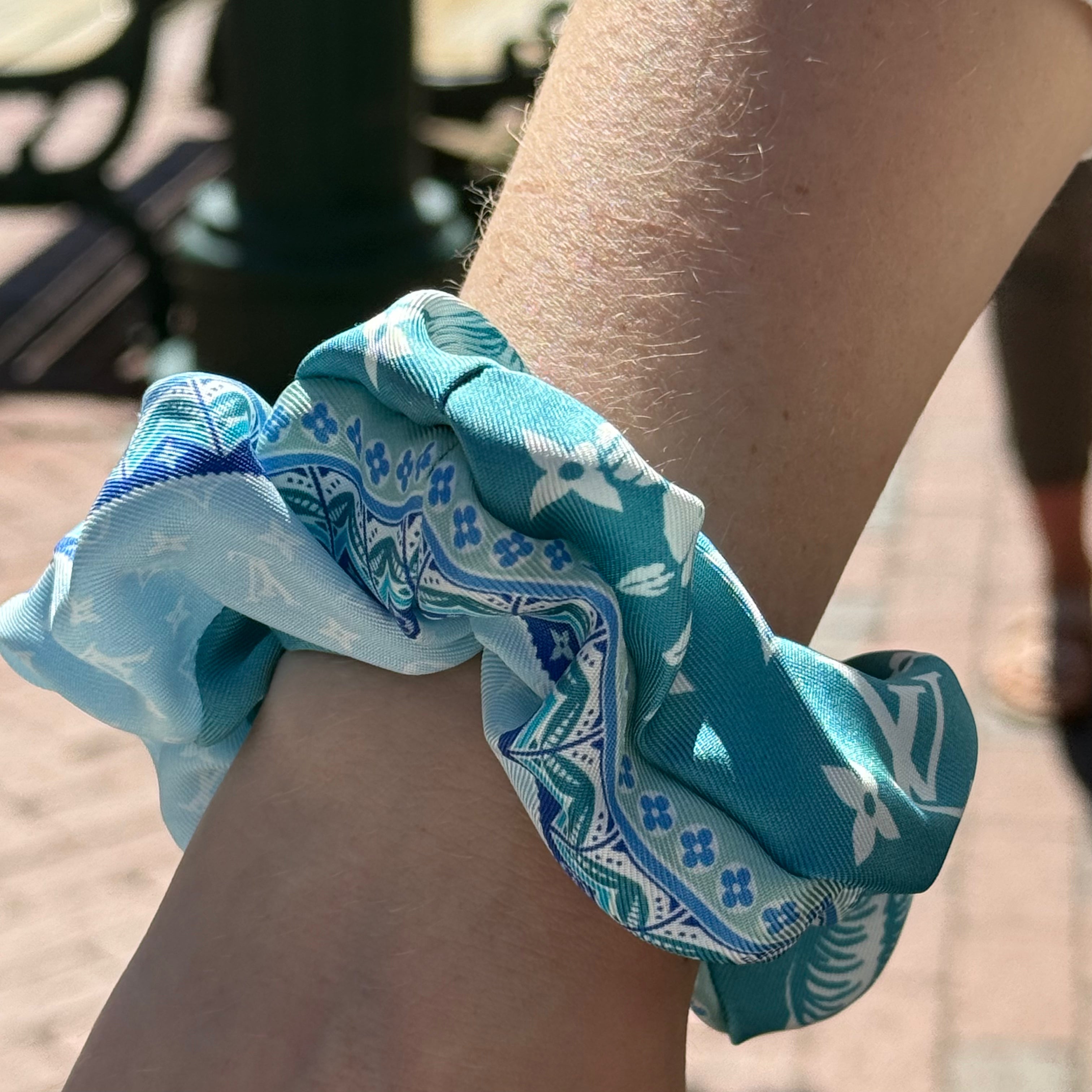 Louis Vuitton Hair Scrunchie Silk Blue - Queen May