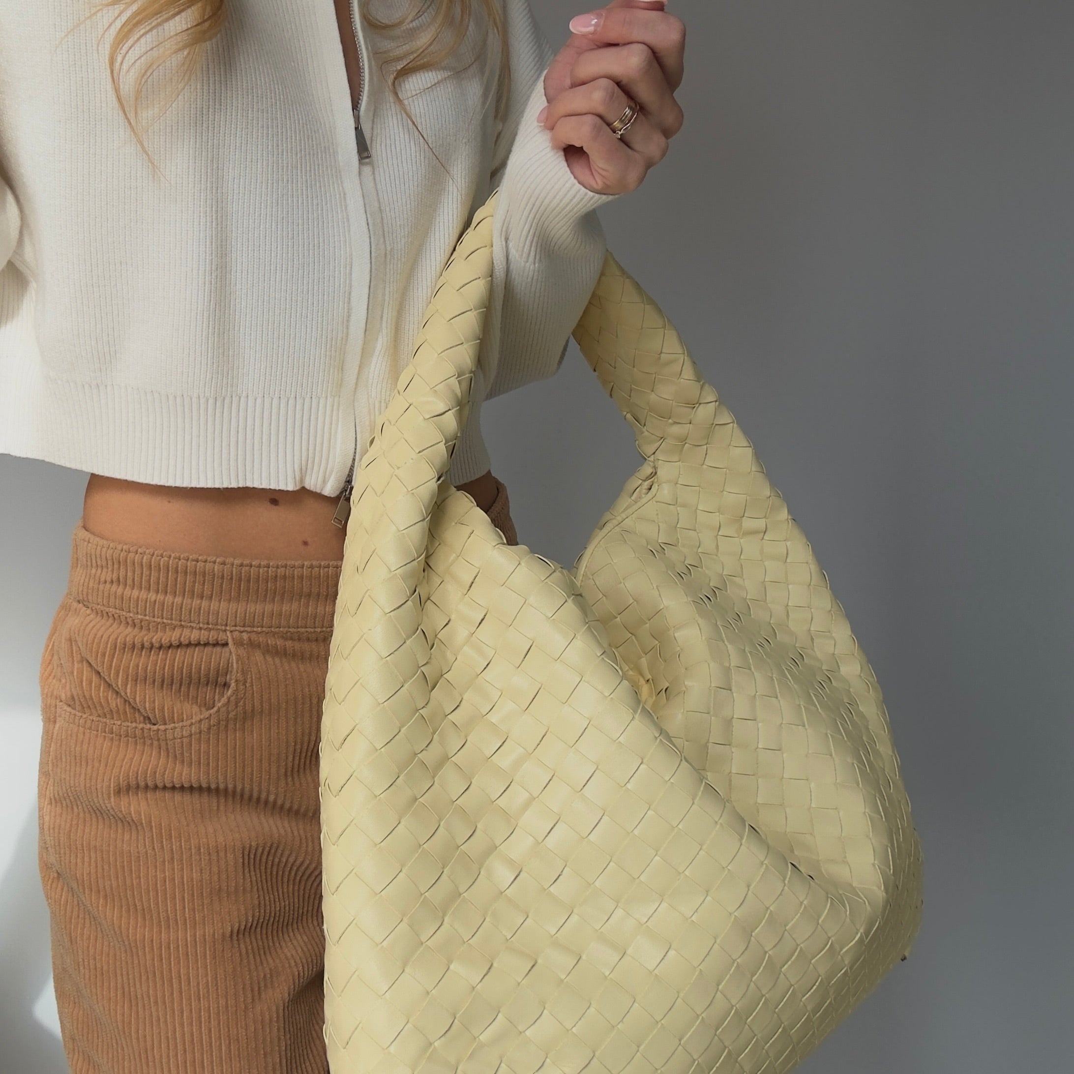 Bottega Veneta Large Intrecciato Hop Bag Chamomile - Queen May