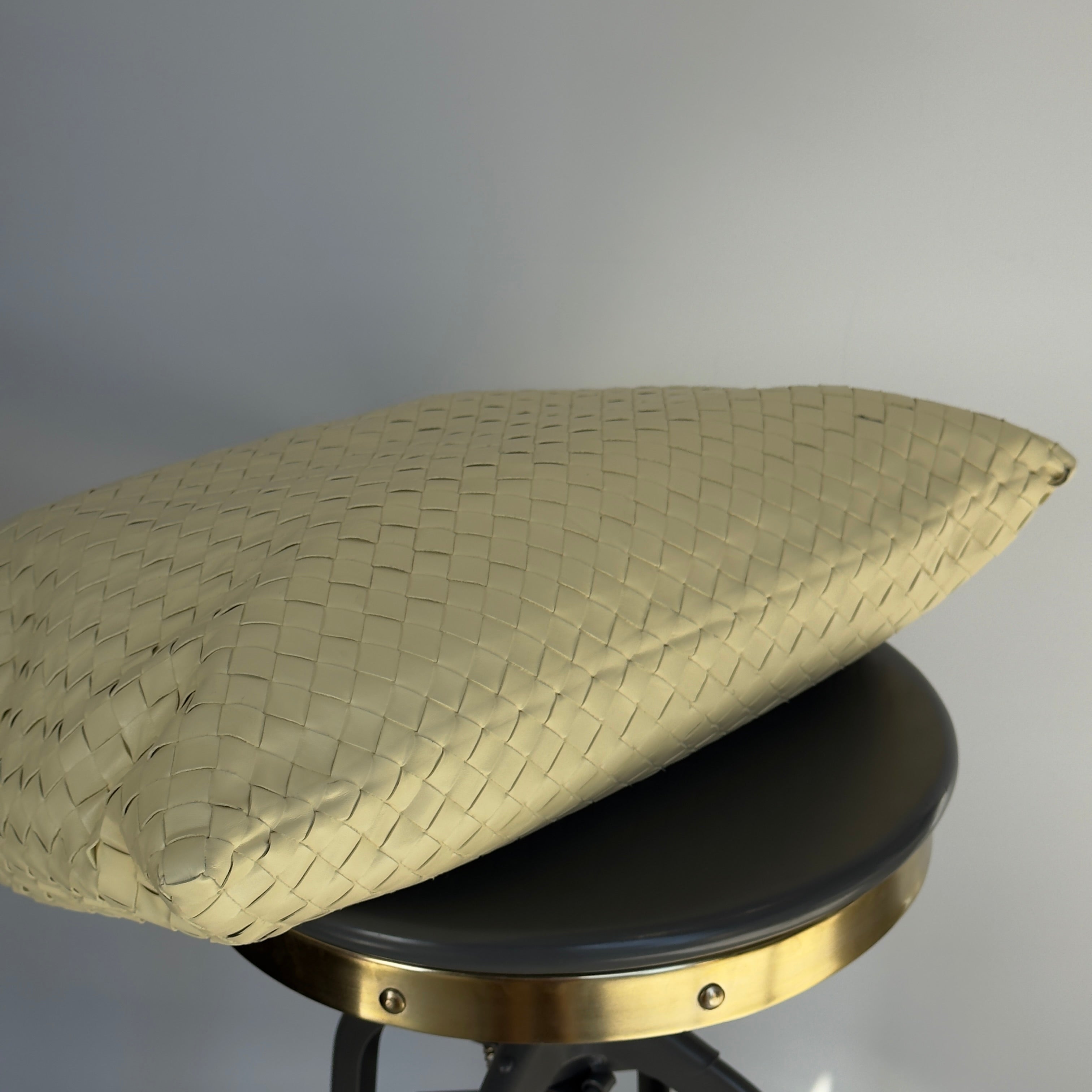 Bottega Veneta Large Intrecciato Hop Bag Chamomile - Queen May