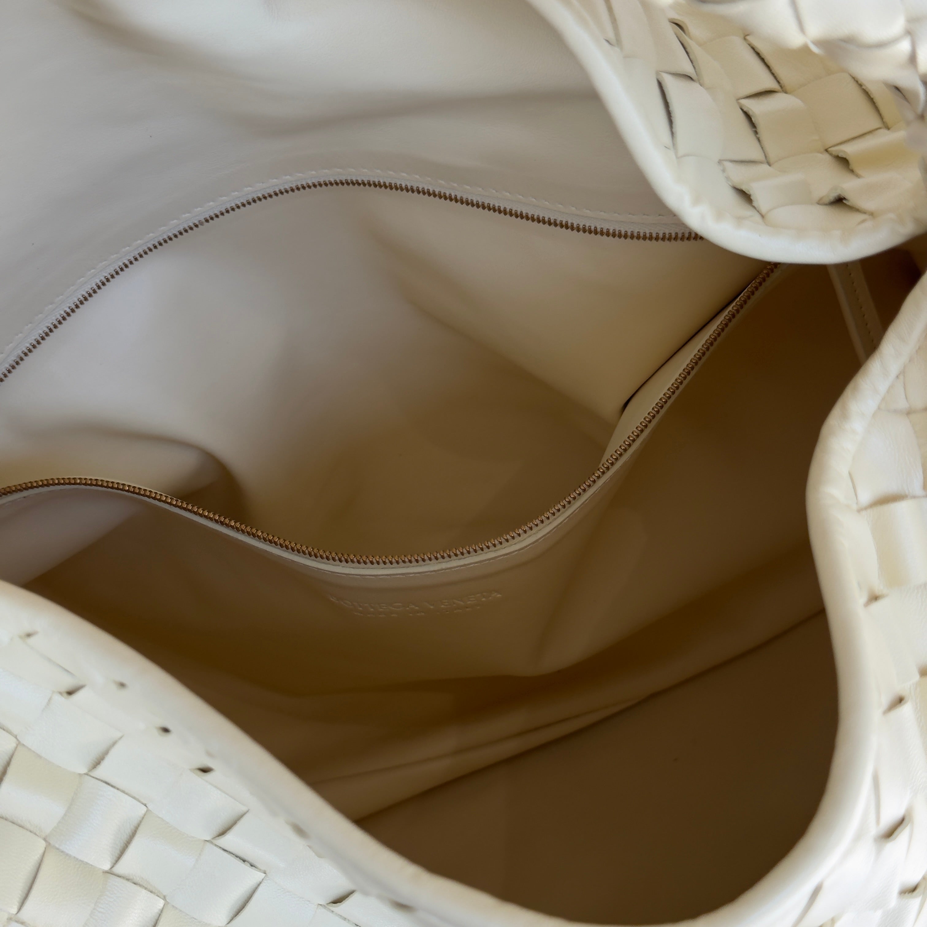 Bottega Veneta Large Intrecciato Hop Bag Chamomile - Queen May