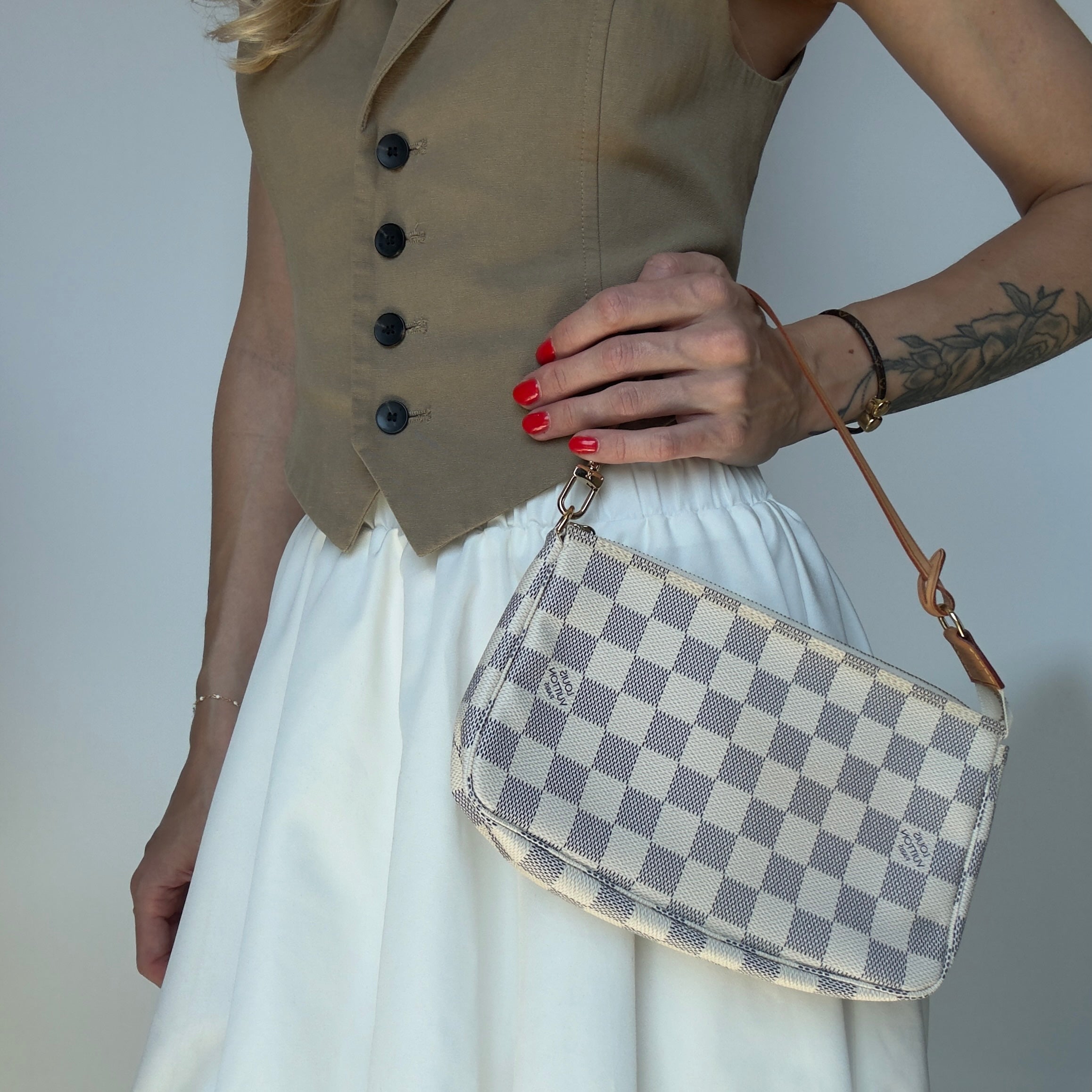 Louis Vuitton Damier Azur Pochette Accessoires - Queen May