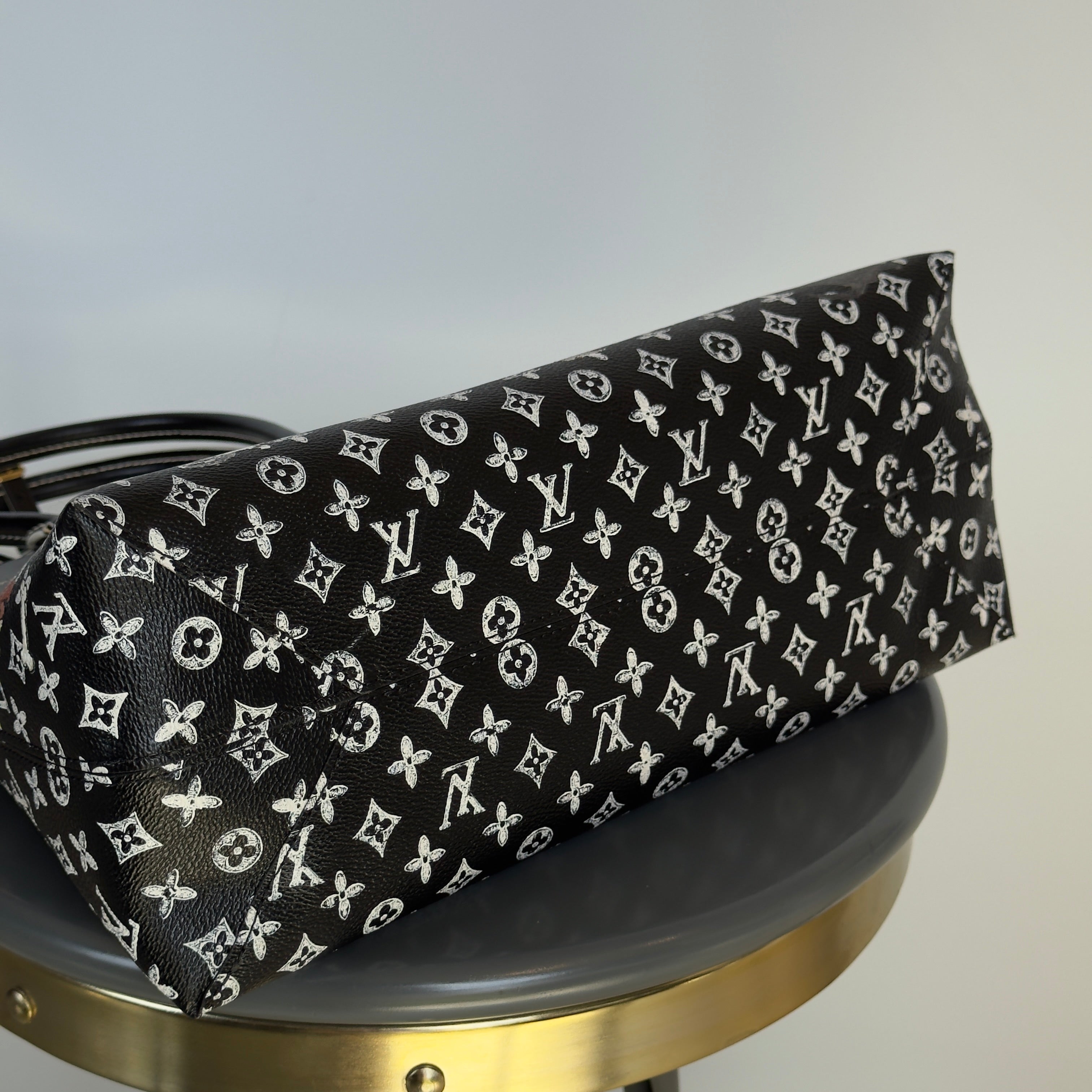 Limited Edition Louis Vuitton Grace Coddington Catogram Alma Souple Bag - Queen May