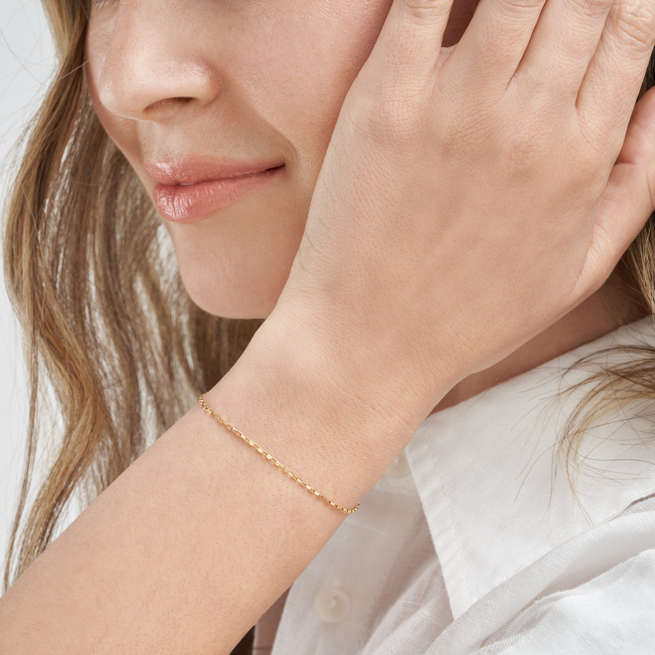 14K Yellow Gold 0.8mm Box Chain Stackable Bracelet - Queen May
