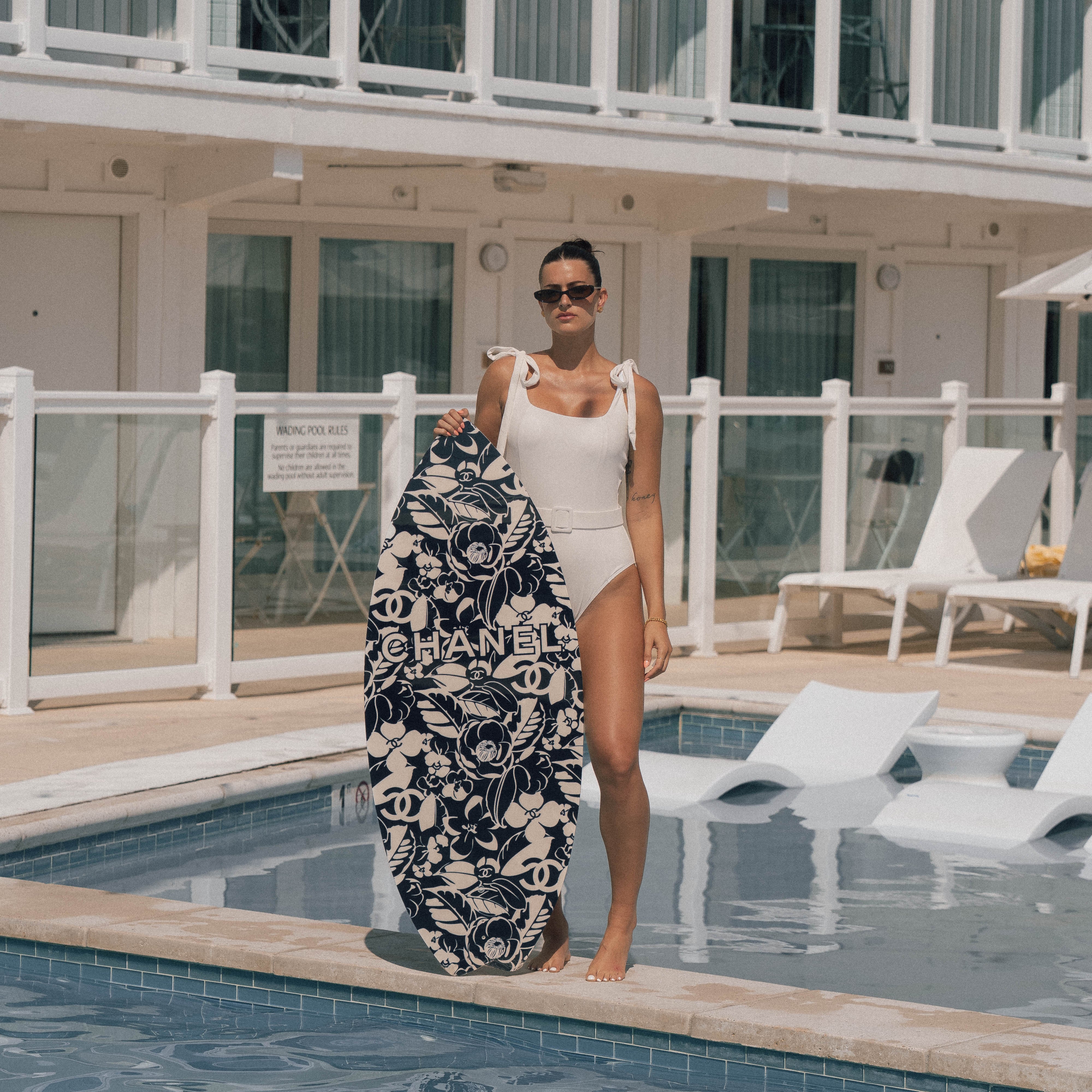 Chanel Coco Beach 2021 Wakeboard - Queen May