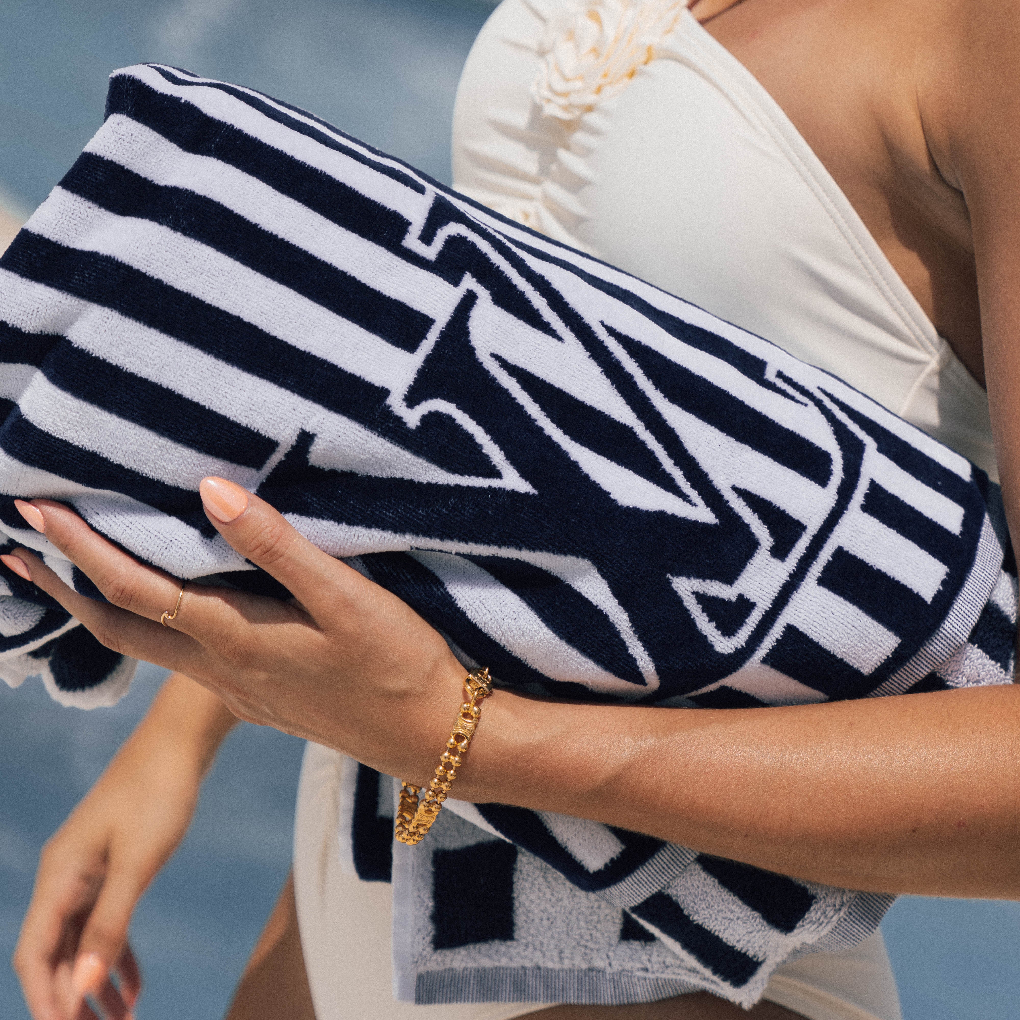 Louis Vuitton LV Graphical Beach Towel - Queen May