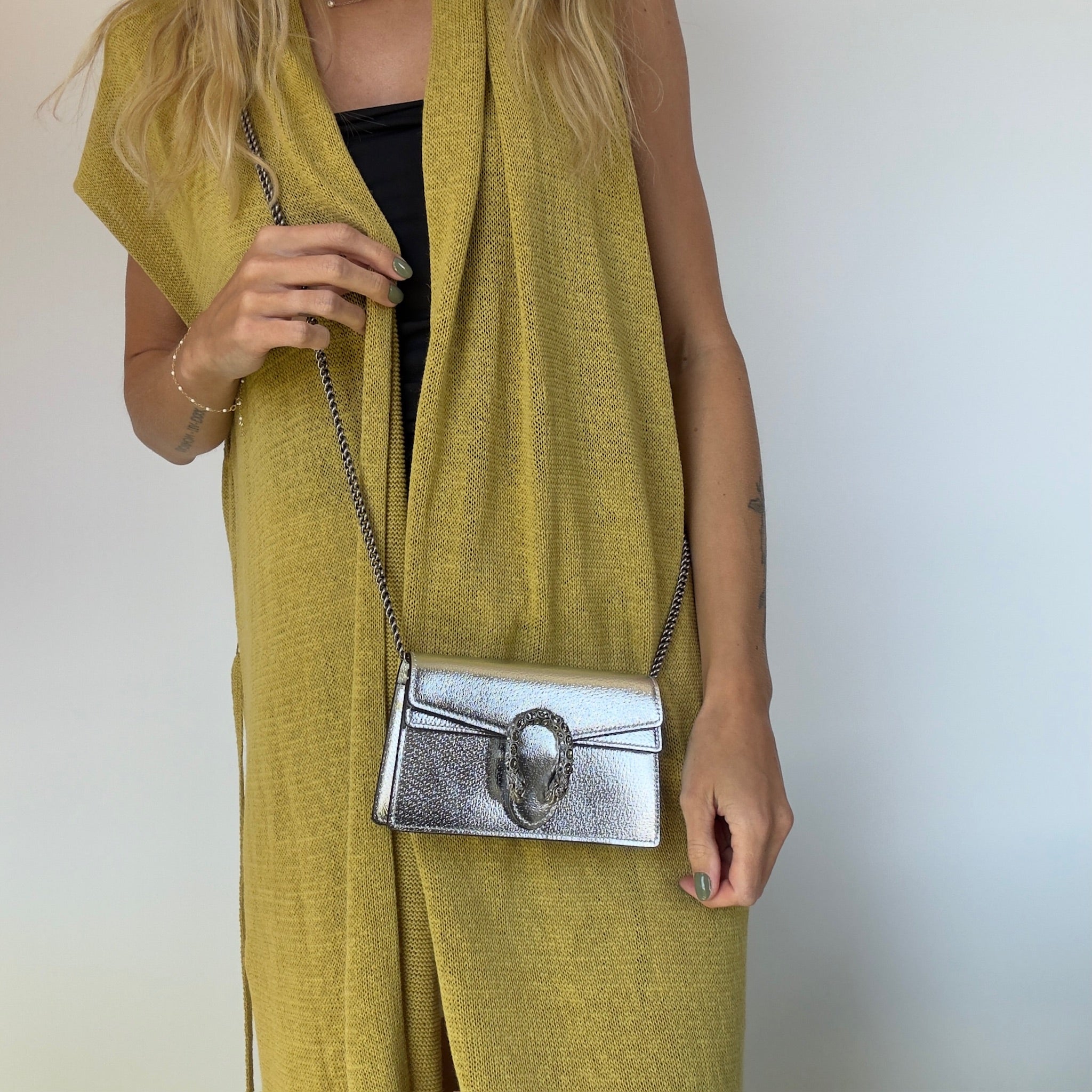 Gucci Super Mini Dionysus Bag In Silver Leather - Queen May