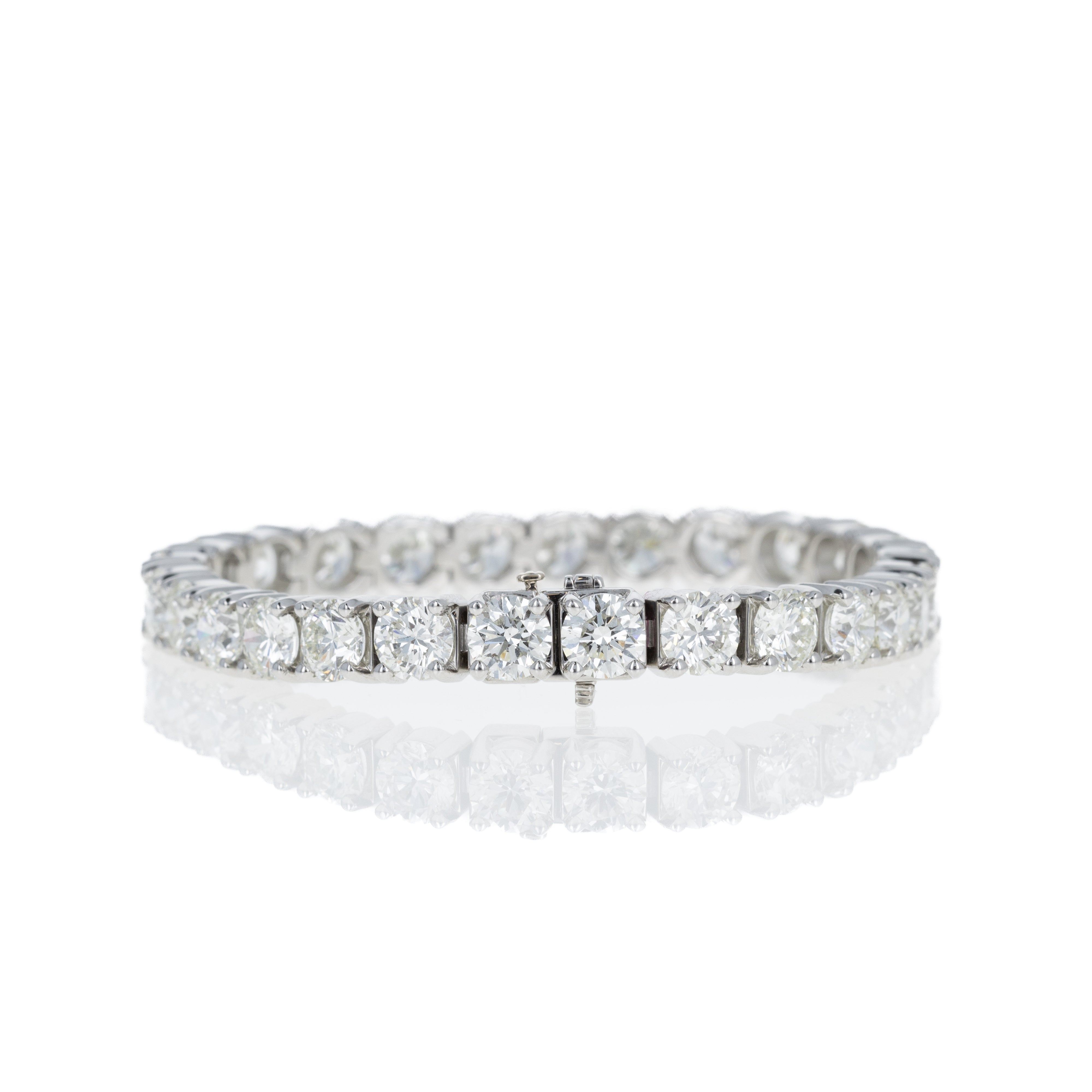 Platinum 27.17 Carat Round Diamond Tennis Bracelet - Queen May