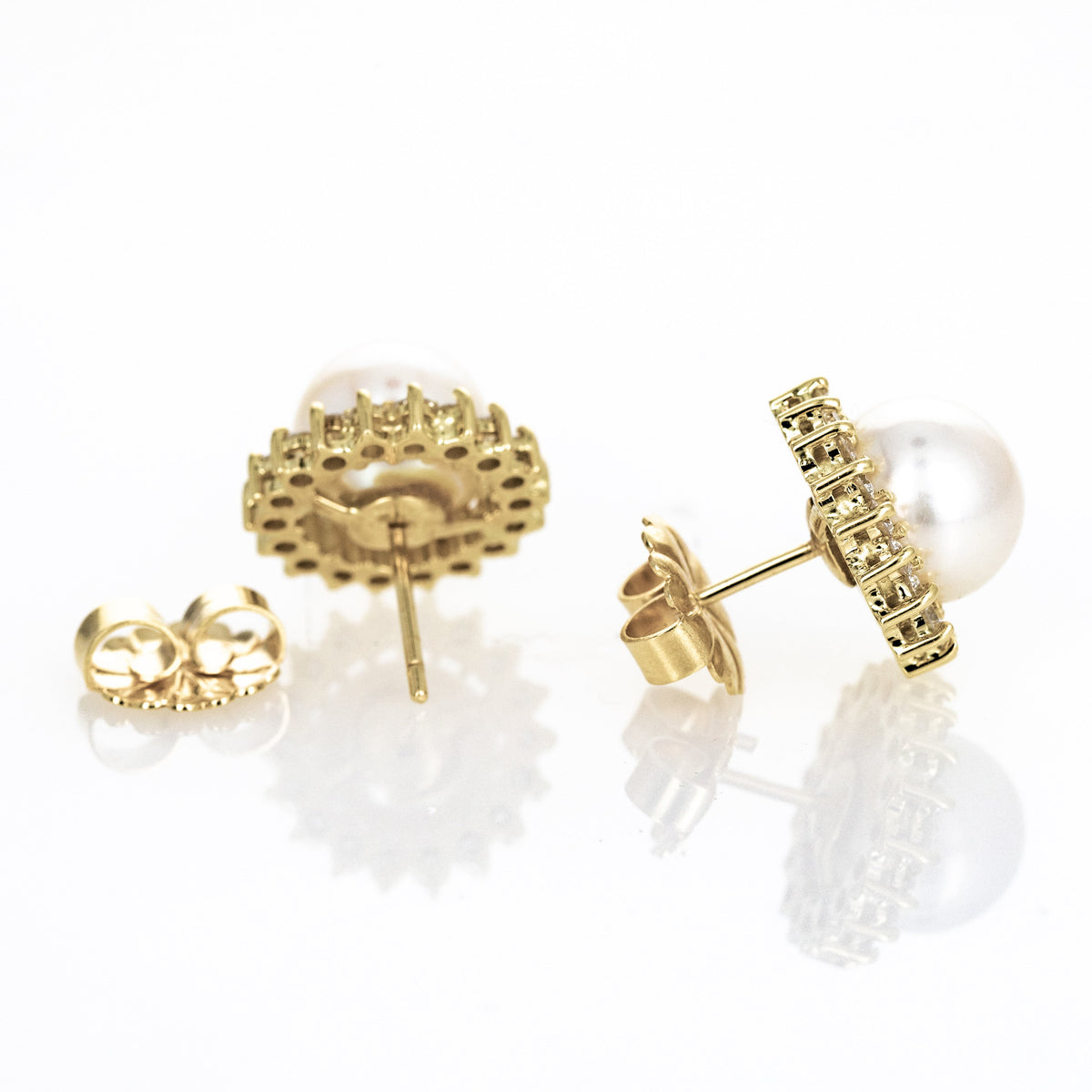 18K Yellow Gold 9.75mm Cultured Pearl Diamond Halo Stud Earrings - Queen May