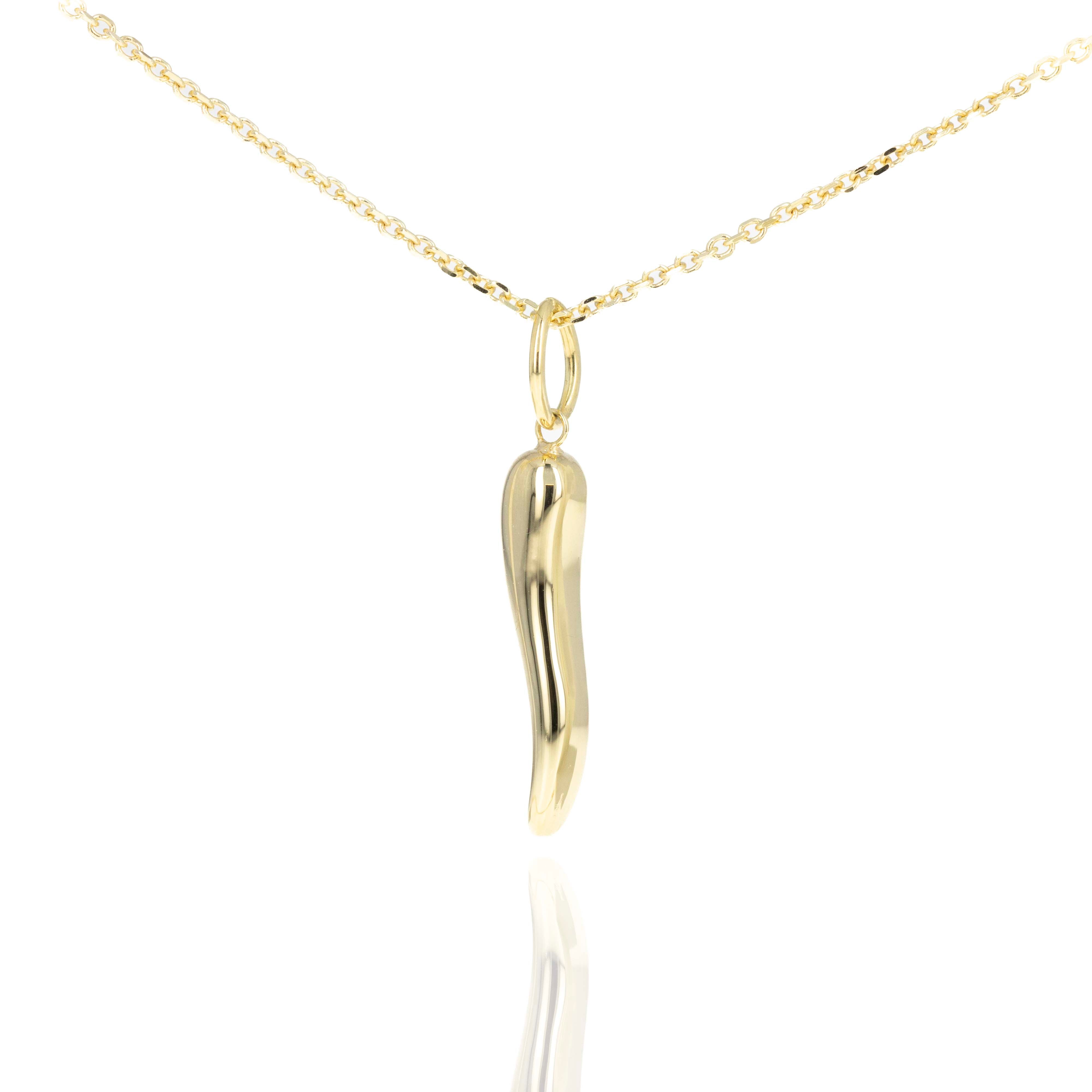 14K Yellow Gold Small Italian Horn Pendant Necklace - Queen May