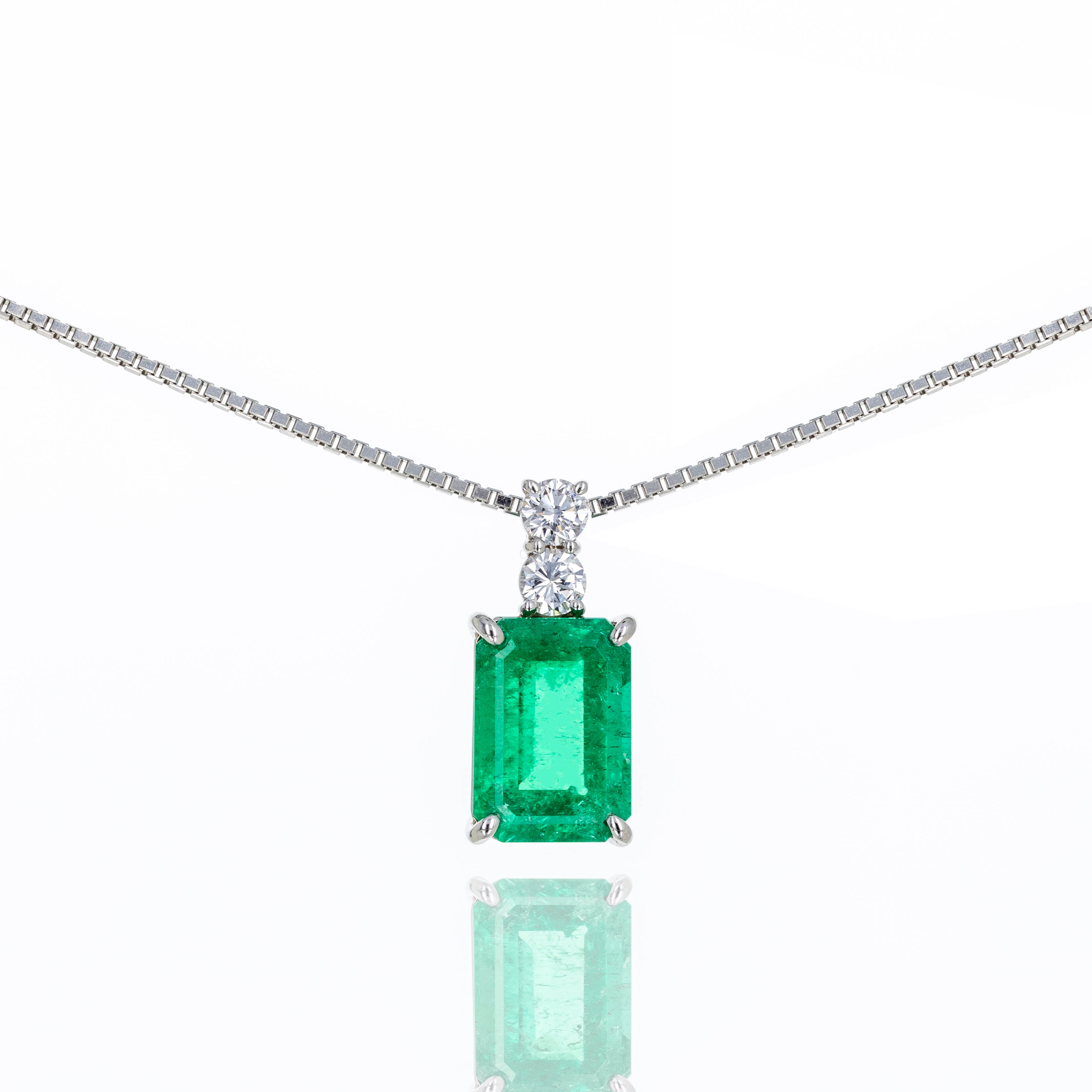 Platinum 3.33 Carat Emerald Diamond Pendant Necklace - Queen May