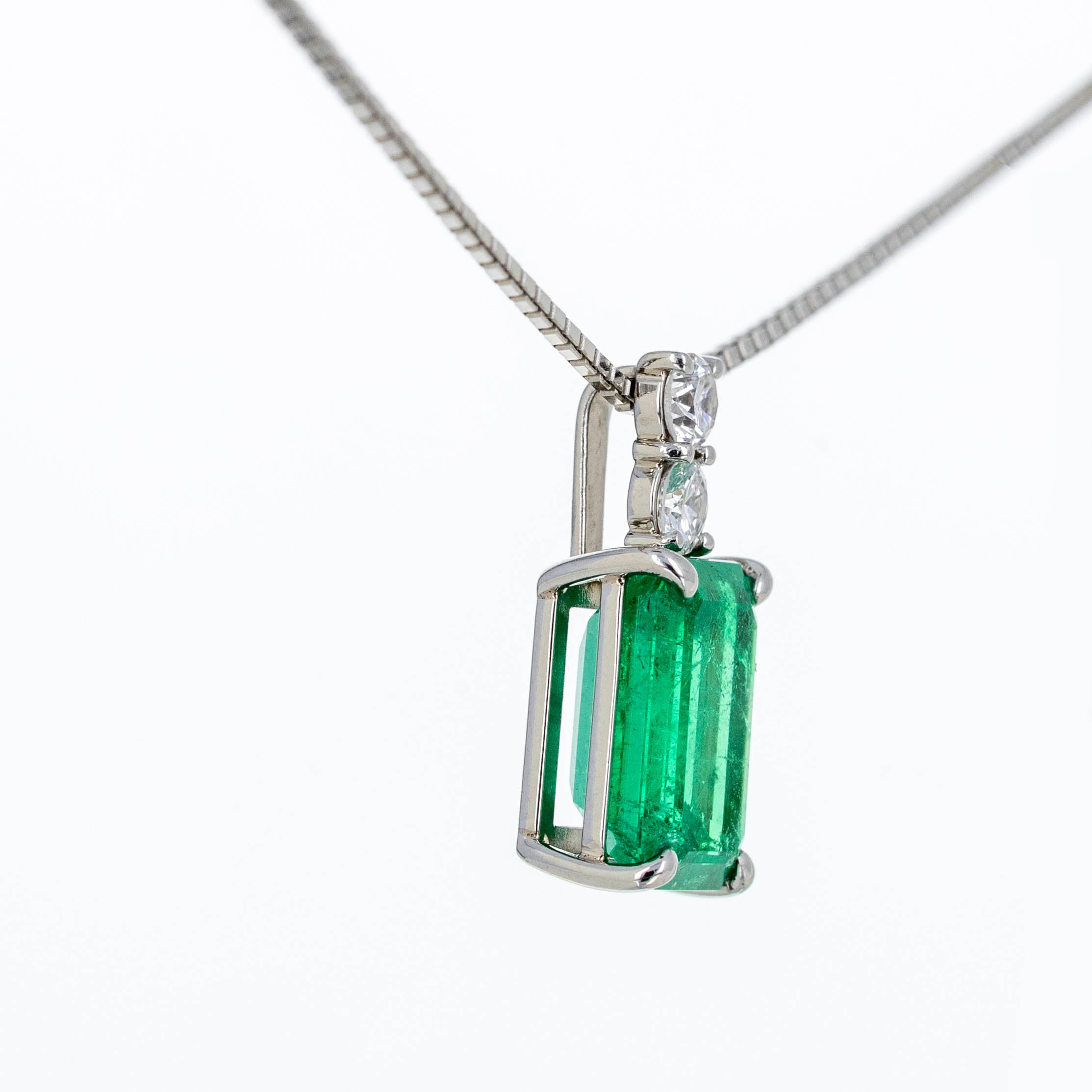 Platinum 3.33 Carat Emerald Diamond Pendant Necklace - Queen May