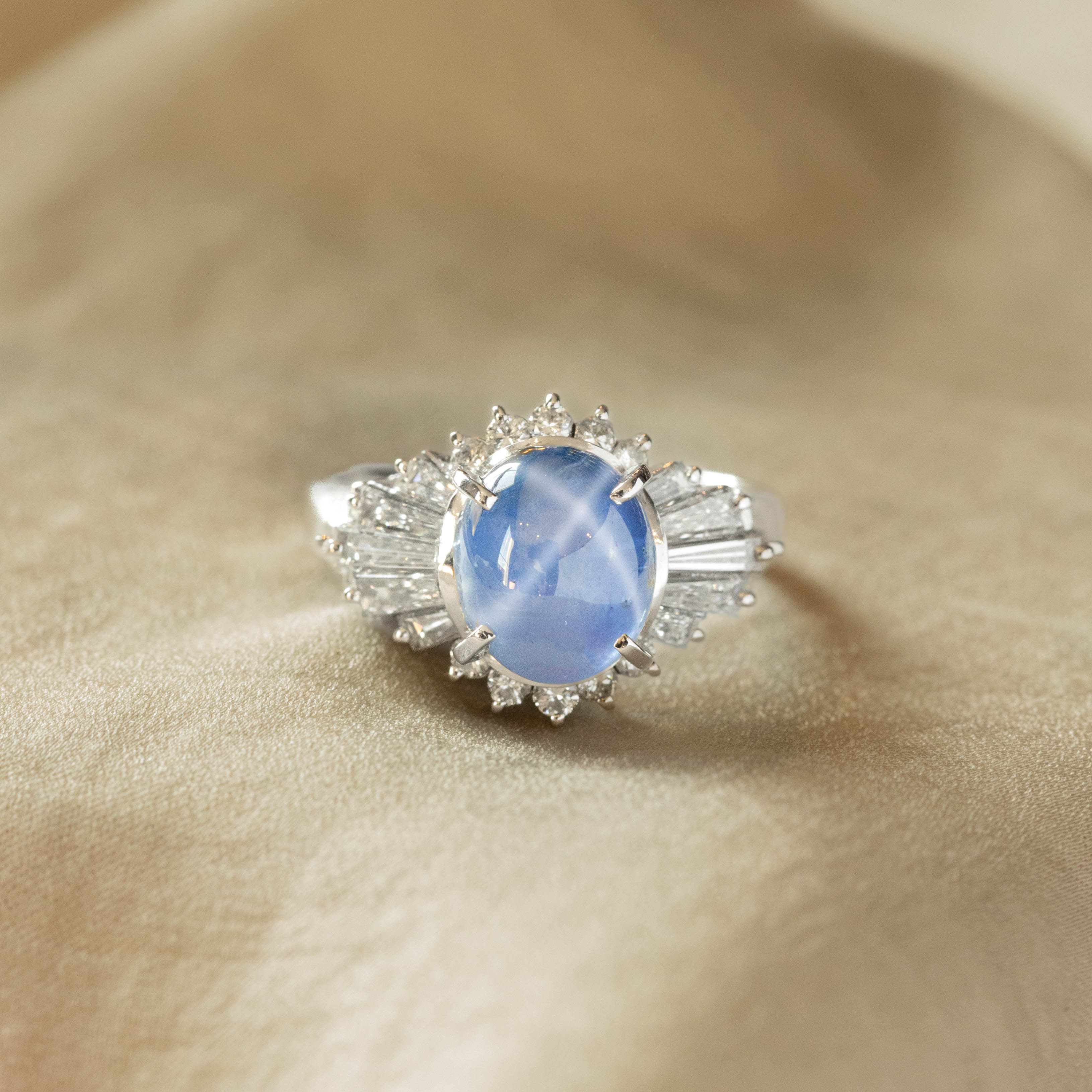 Retro 4.46 Carat Natural Star Sapphire Diamond Ballerina Fan Ring - Queen May