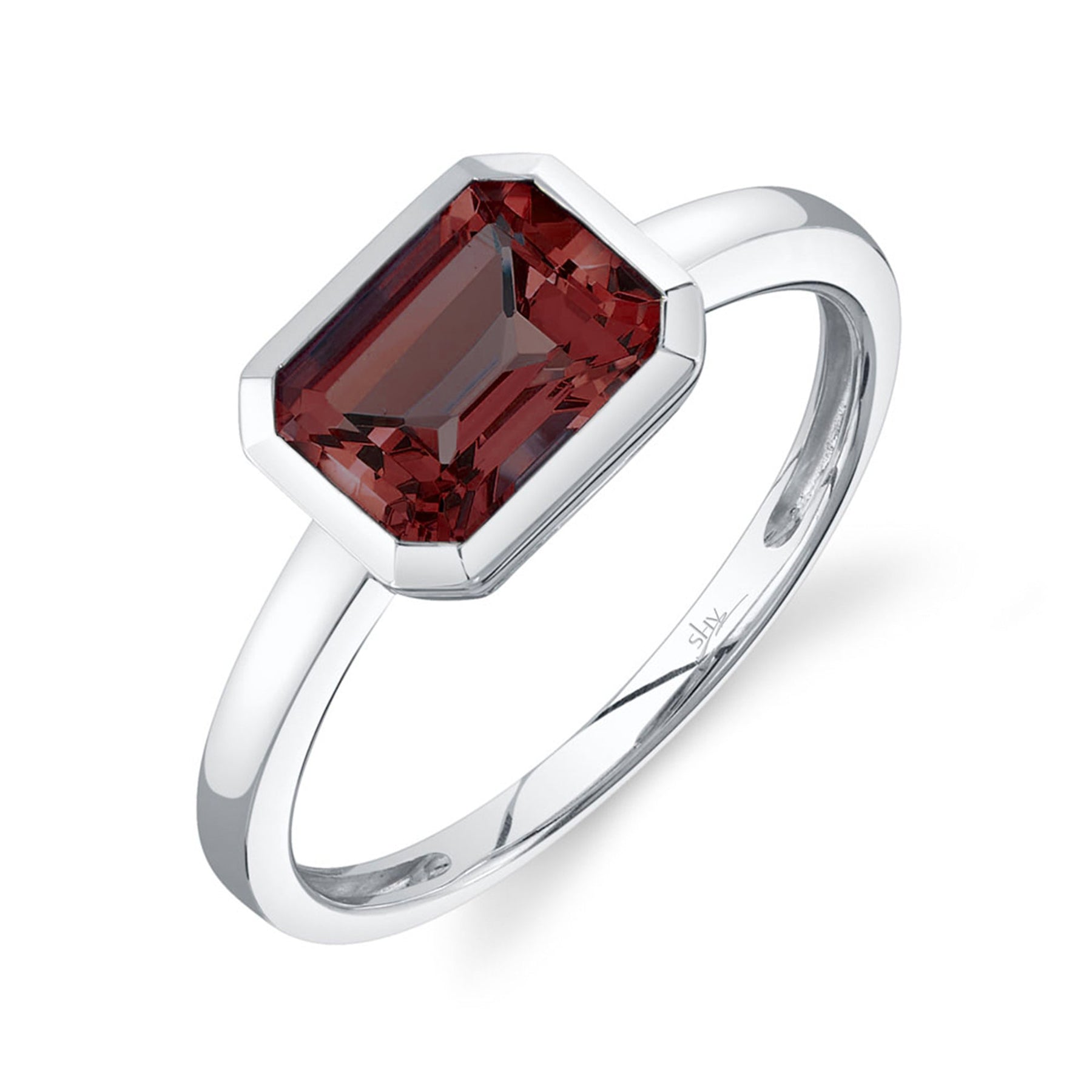 14K Gold 1.88 Carat Garnet Bezel Ring - Queen May