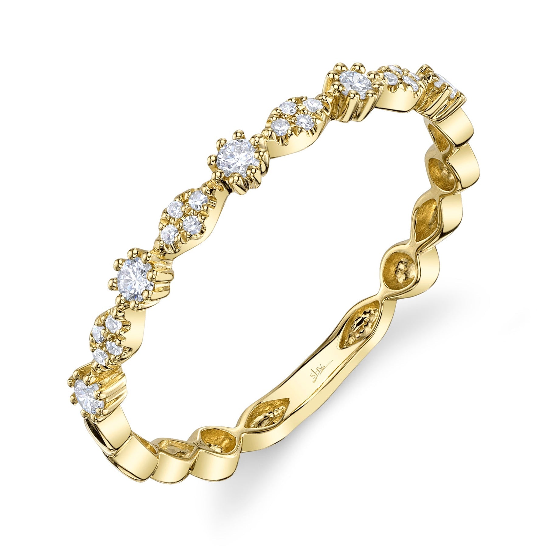 14K Yellow Gold 0.16 Carat Diamond Scallop Band - Queen May