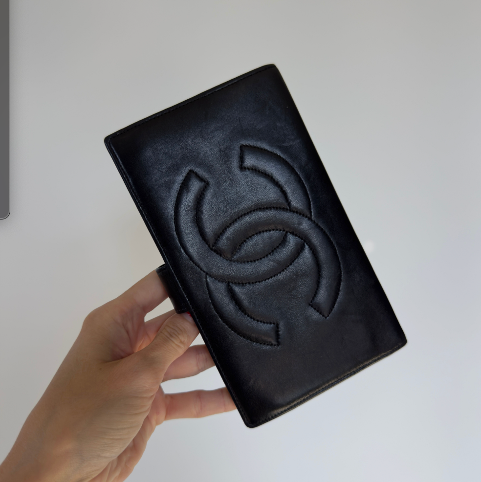 Vintage Chanel Lambskin Wallet - Queen May