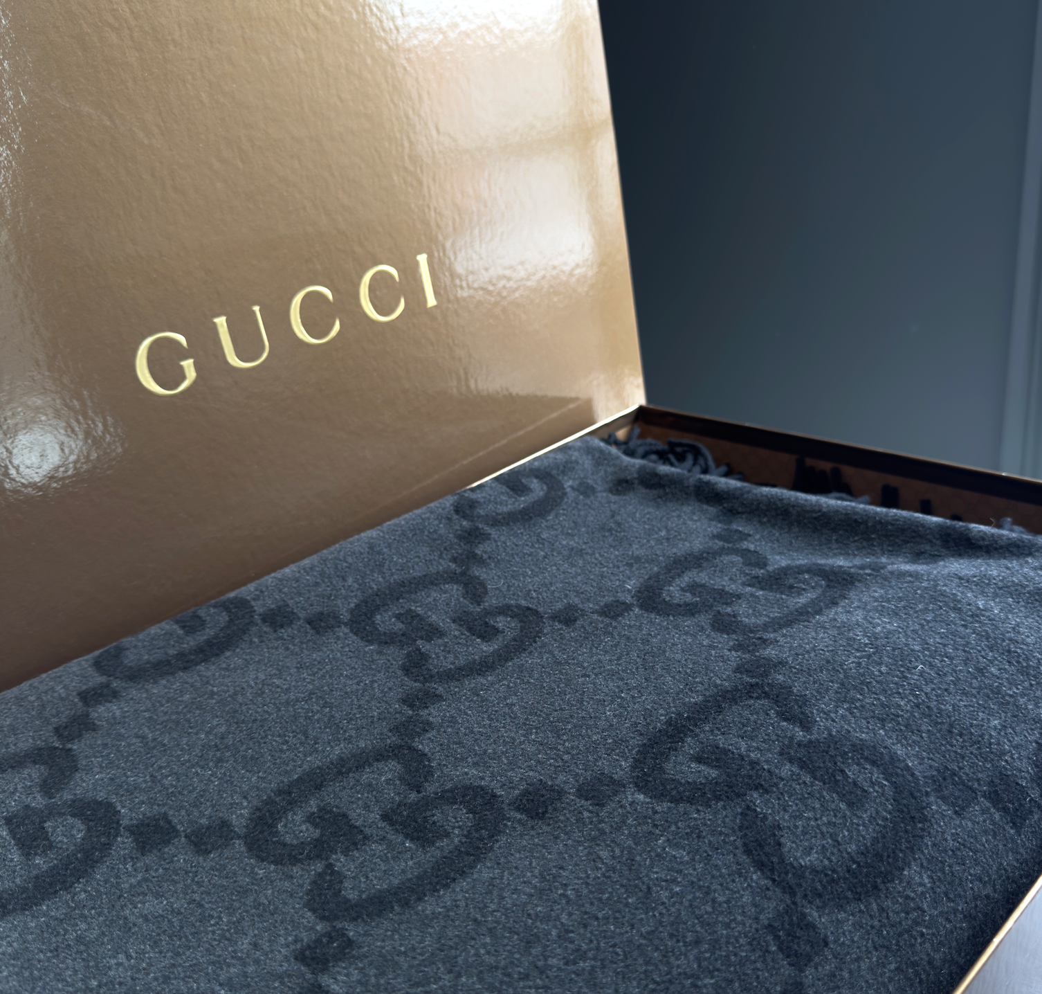 Gucci GG Throw Blanket - Queen May