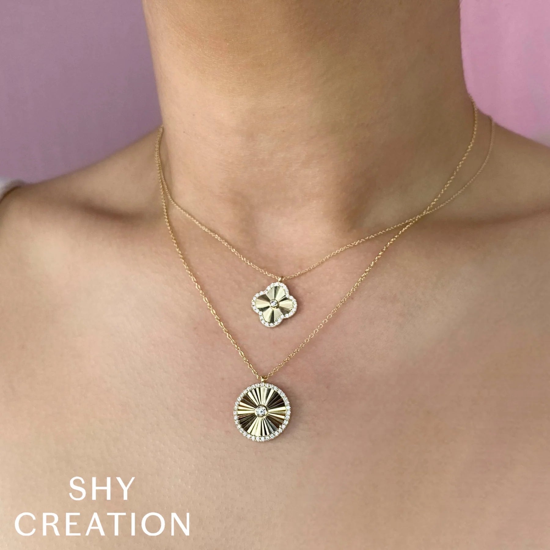 14K Yellow Gold Diamond Fluted Clover Pendant Necklace - Queen May