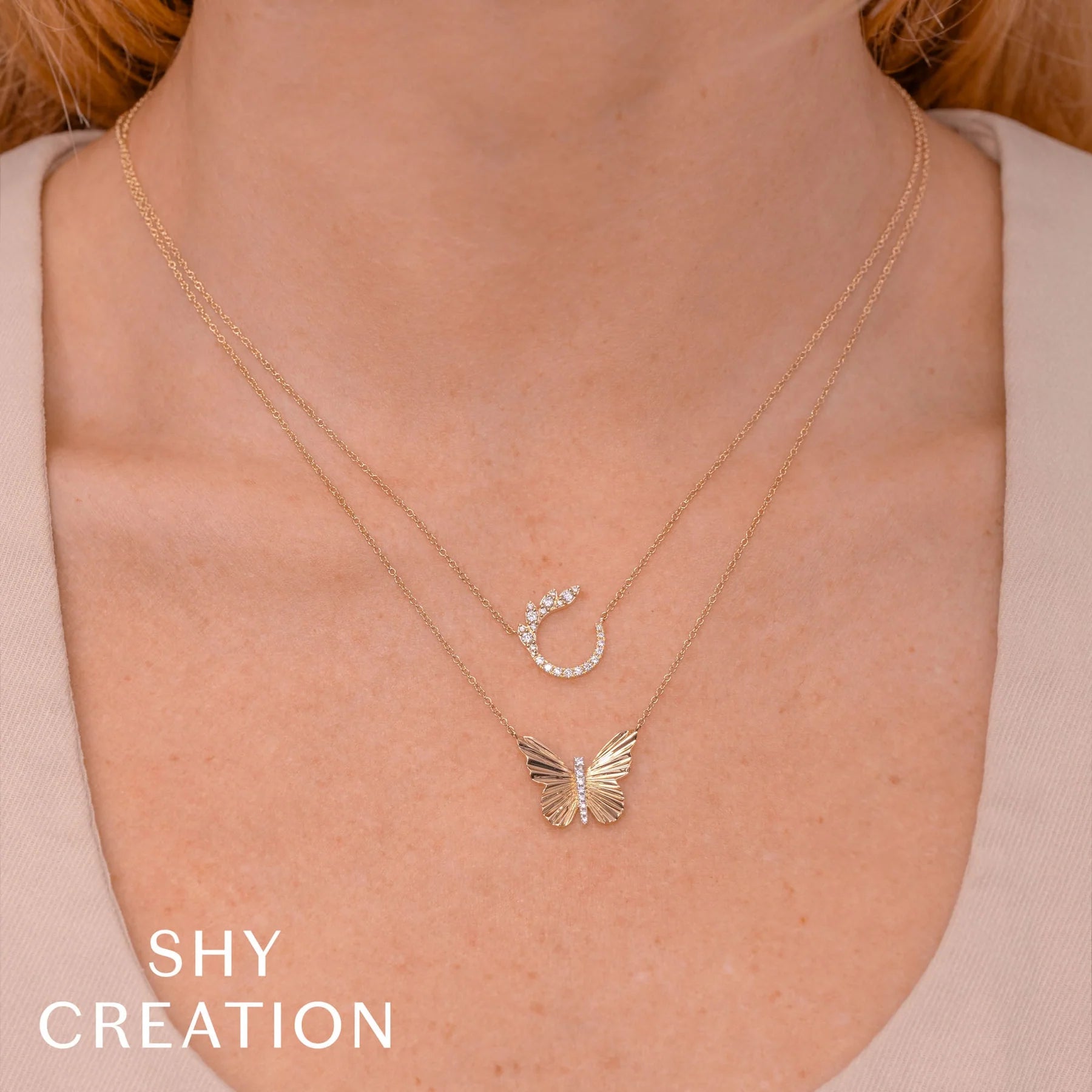 14K Yellow Gold 0.06 Carat Diamond Ribbed Butterfly Pendant Necklace - Queen May