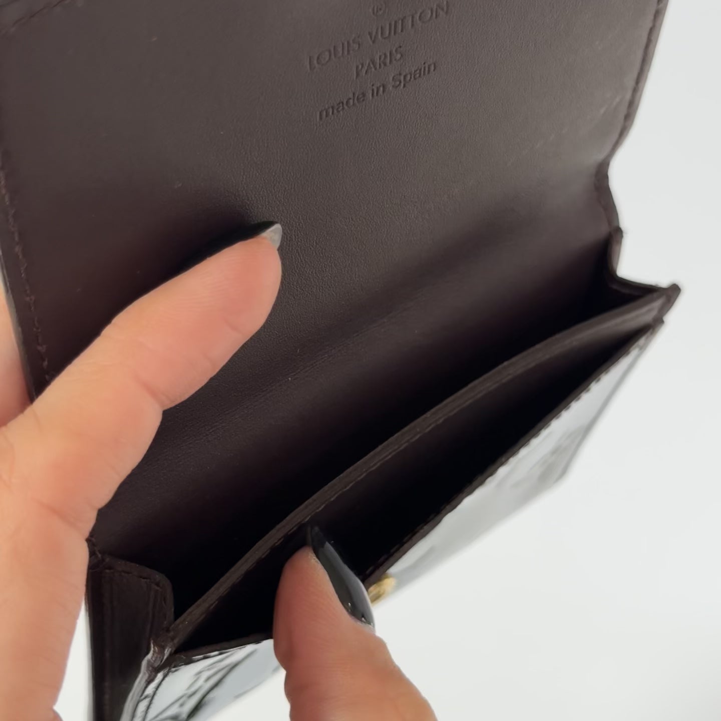 Louis Vuitton Vernis Card Holder Amarante - Queen May