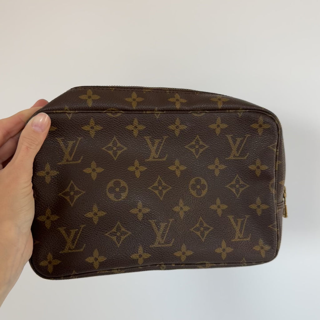 Louis Vuitton Trousse Monogram Toiletry 23 - Queen May