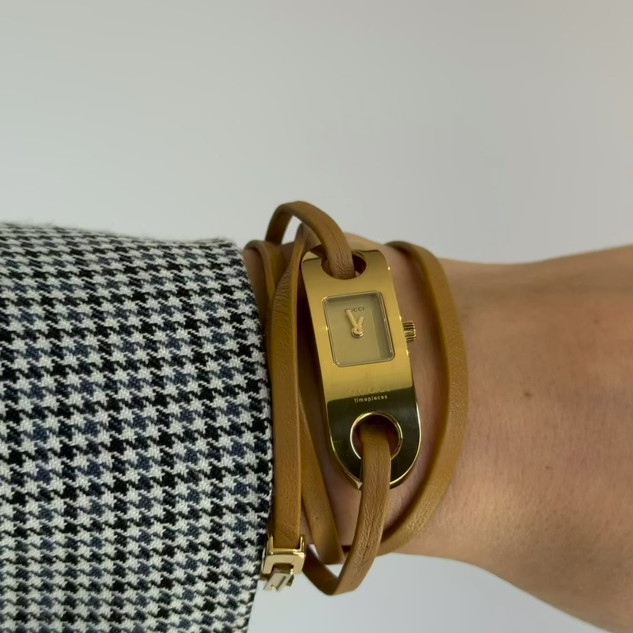 Gucci 6100L Leather Wrap Watch - Queen May