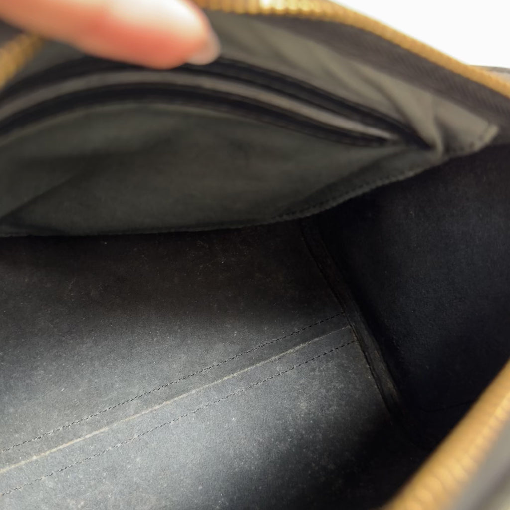 Louis Vuitton Epi Speedy Black 25 - Queen May