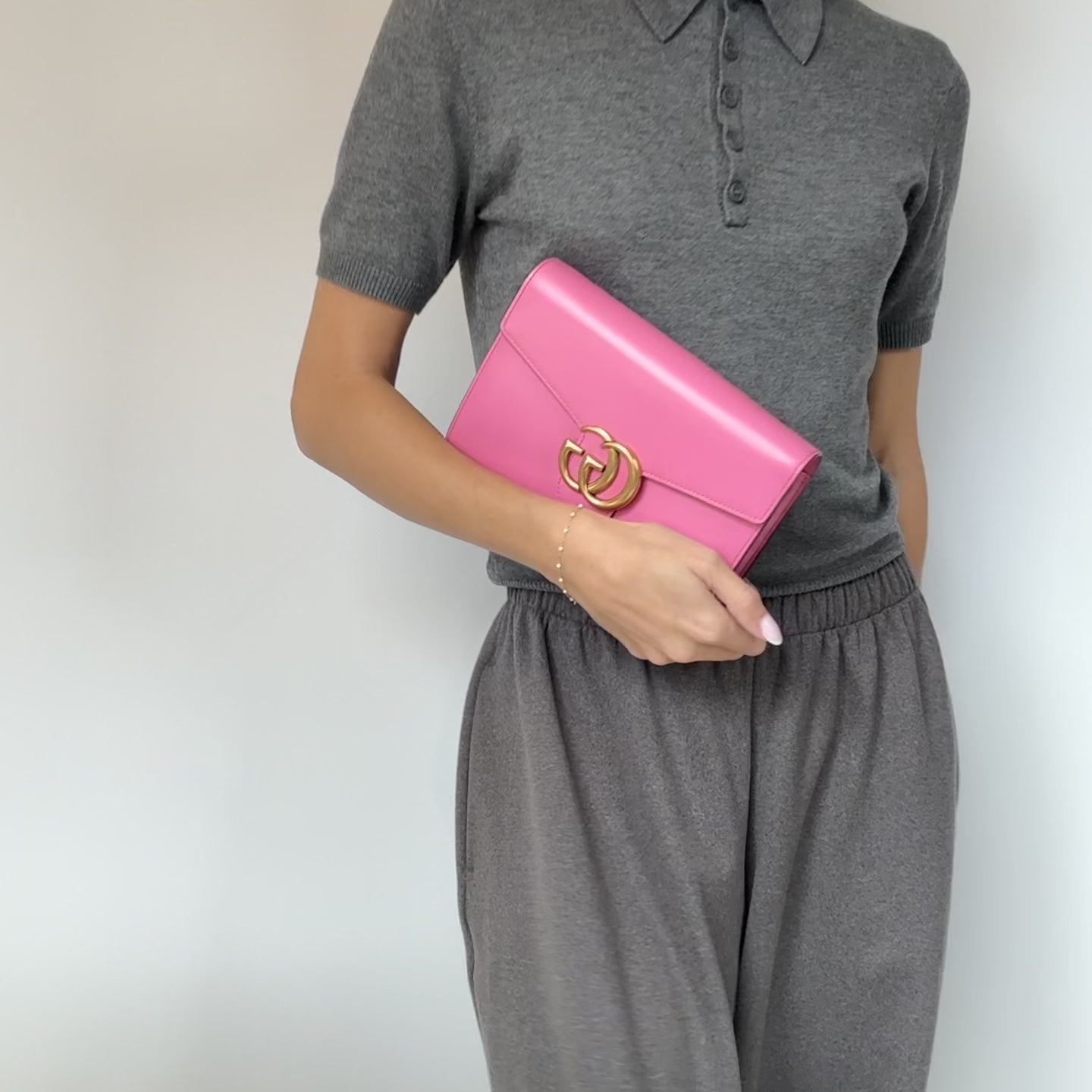 Gucci GG Marmont Chain Wallet Barbie Pink - Queen May