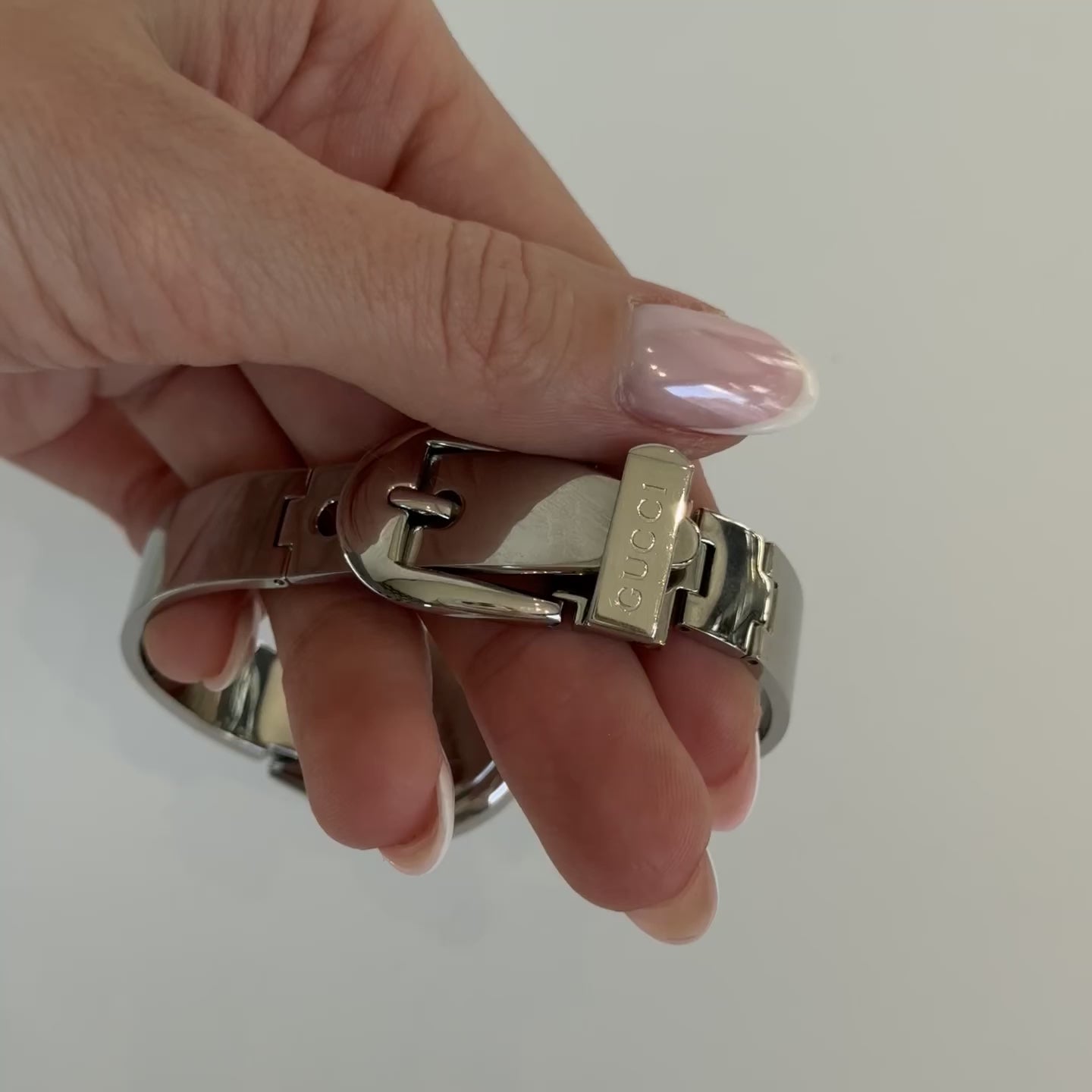 Gucci 6700L Mirror Buckle Bangle Watch - Queen May