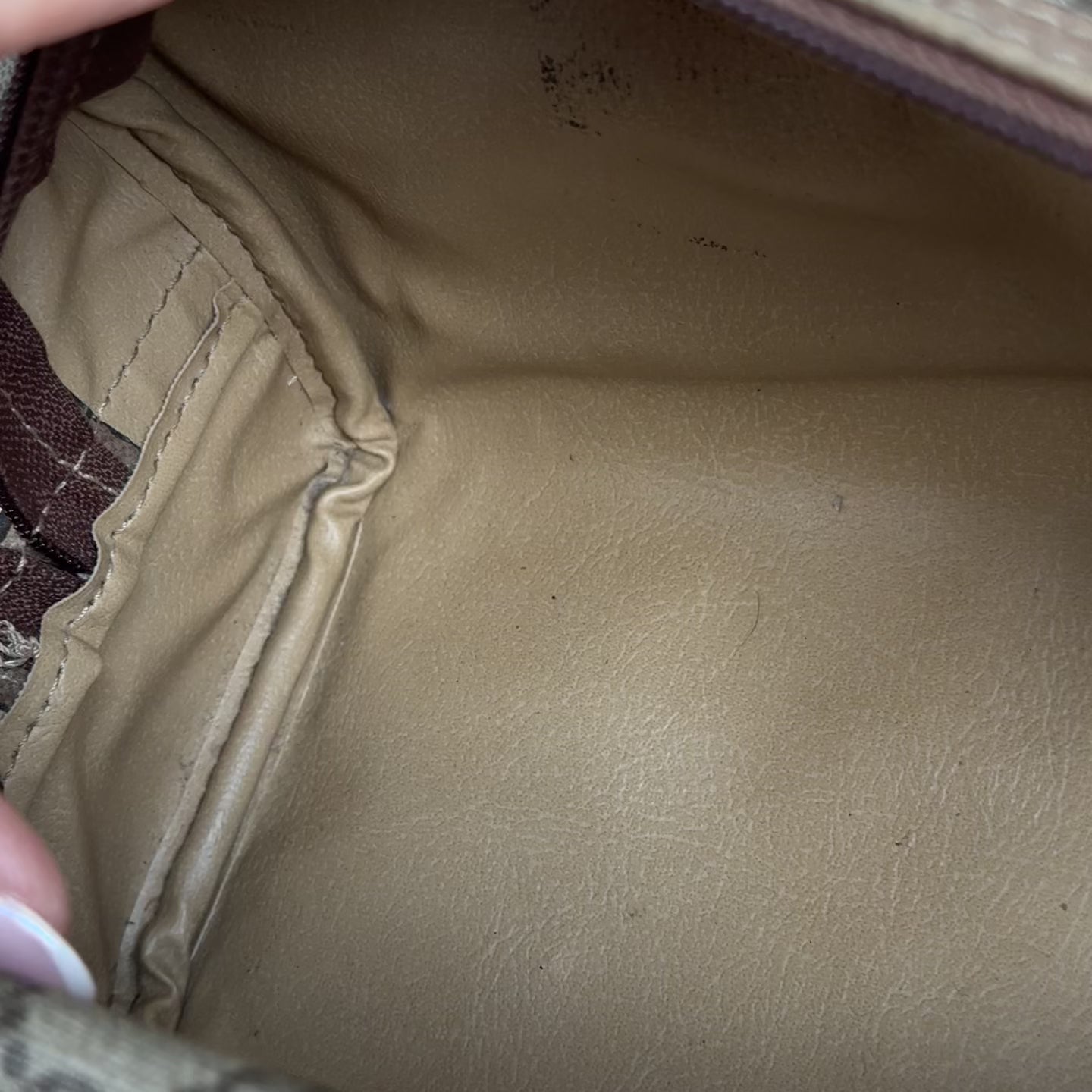 Vintage Gucci GG Supreme Canvas Cosmetic Case - Queen May