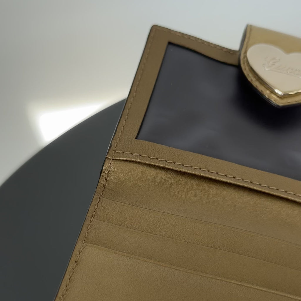 Gucci Metallic Heart Card Holder - Queen May