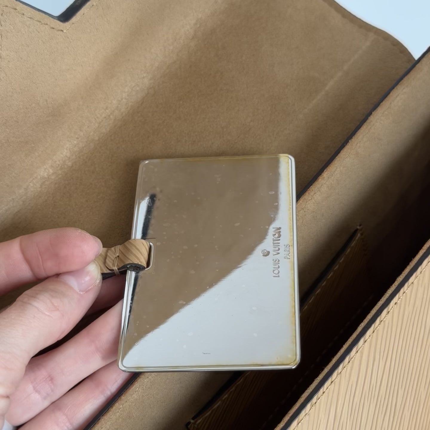 Louis Vuitton Epi Leather Twist MM Camel - Queen May