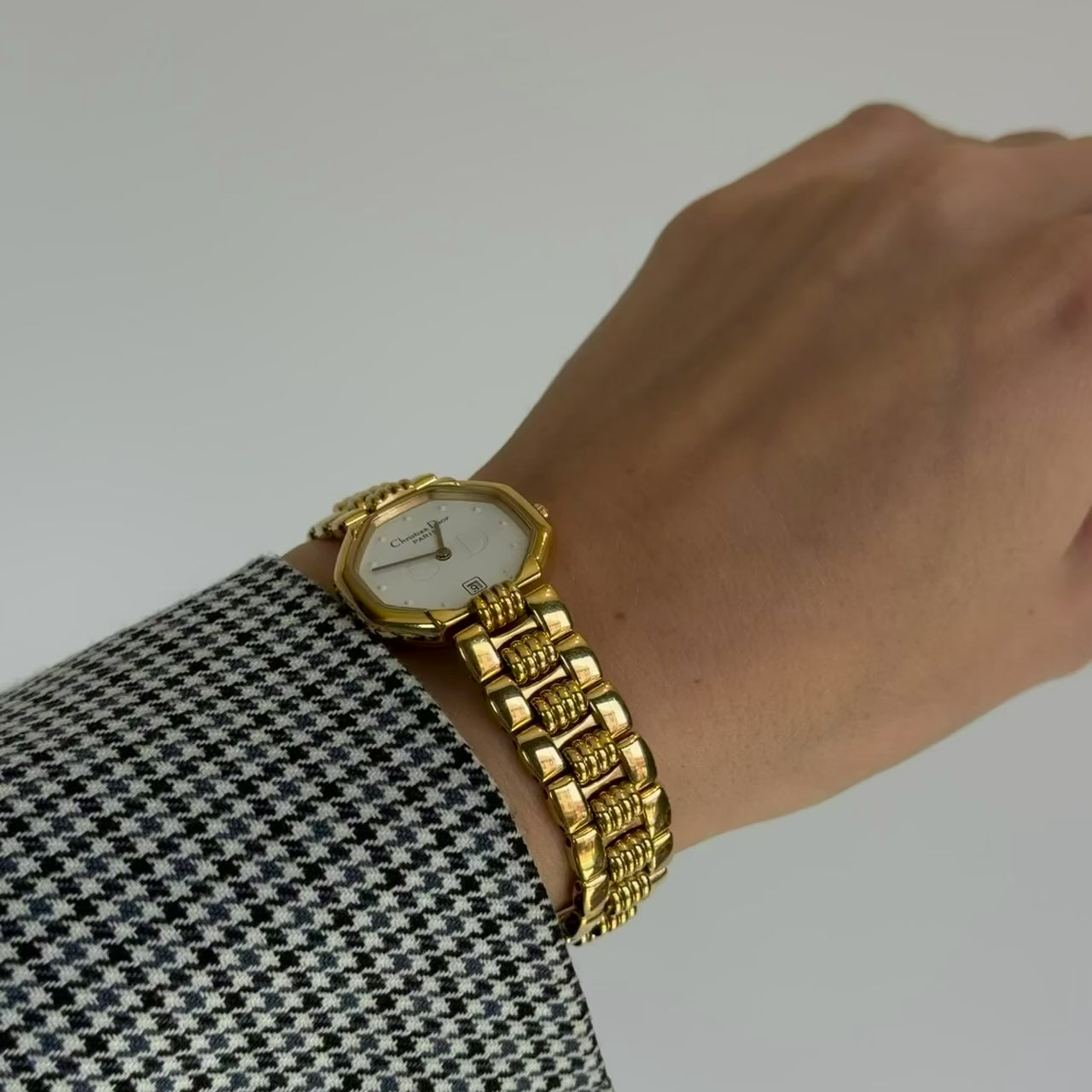 Dior White Dial Octagon D48-153 Link Watch - Queen May
