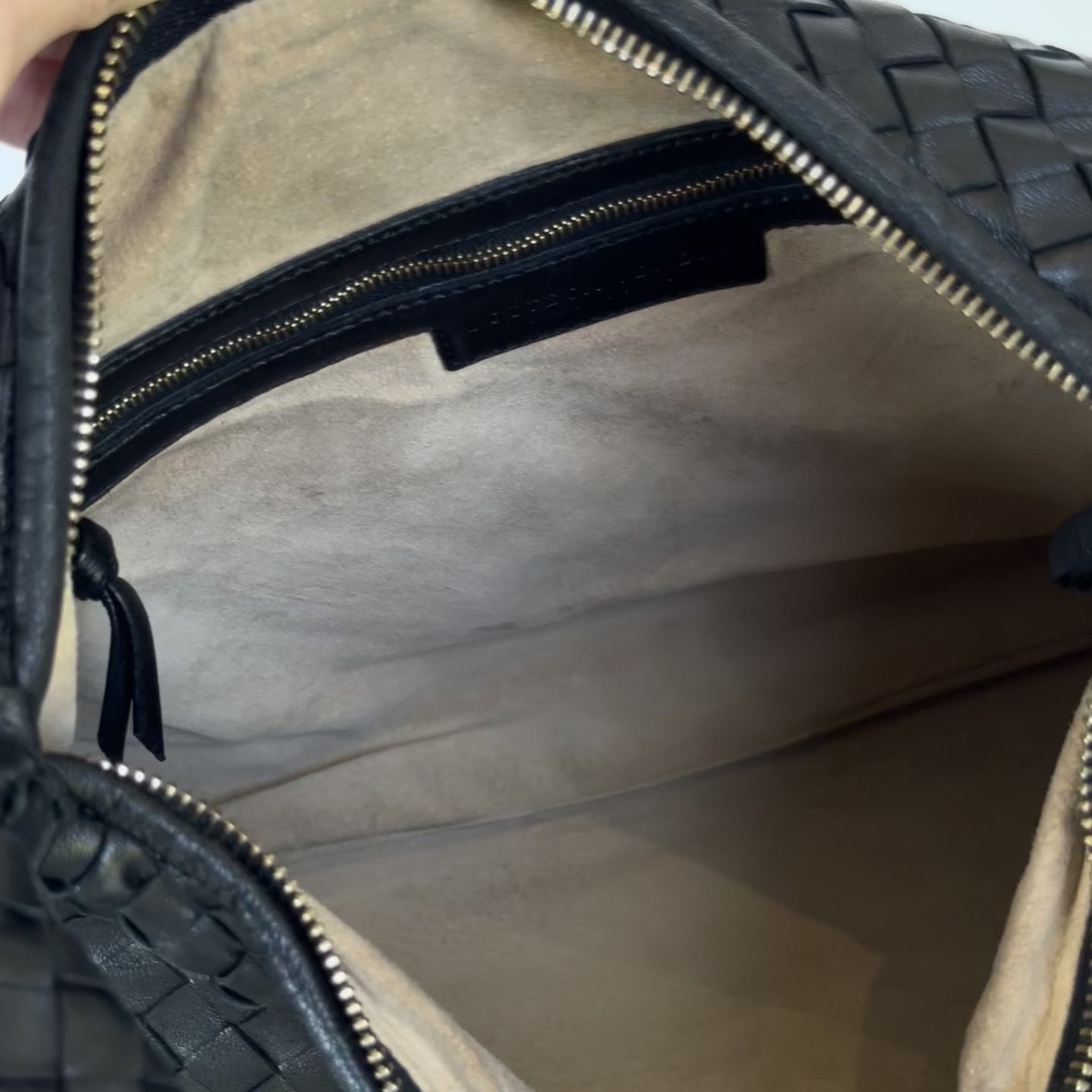 Bottega Veneta Intrecciato Hobo Black - Queen May