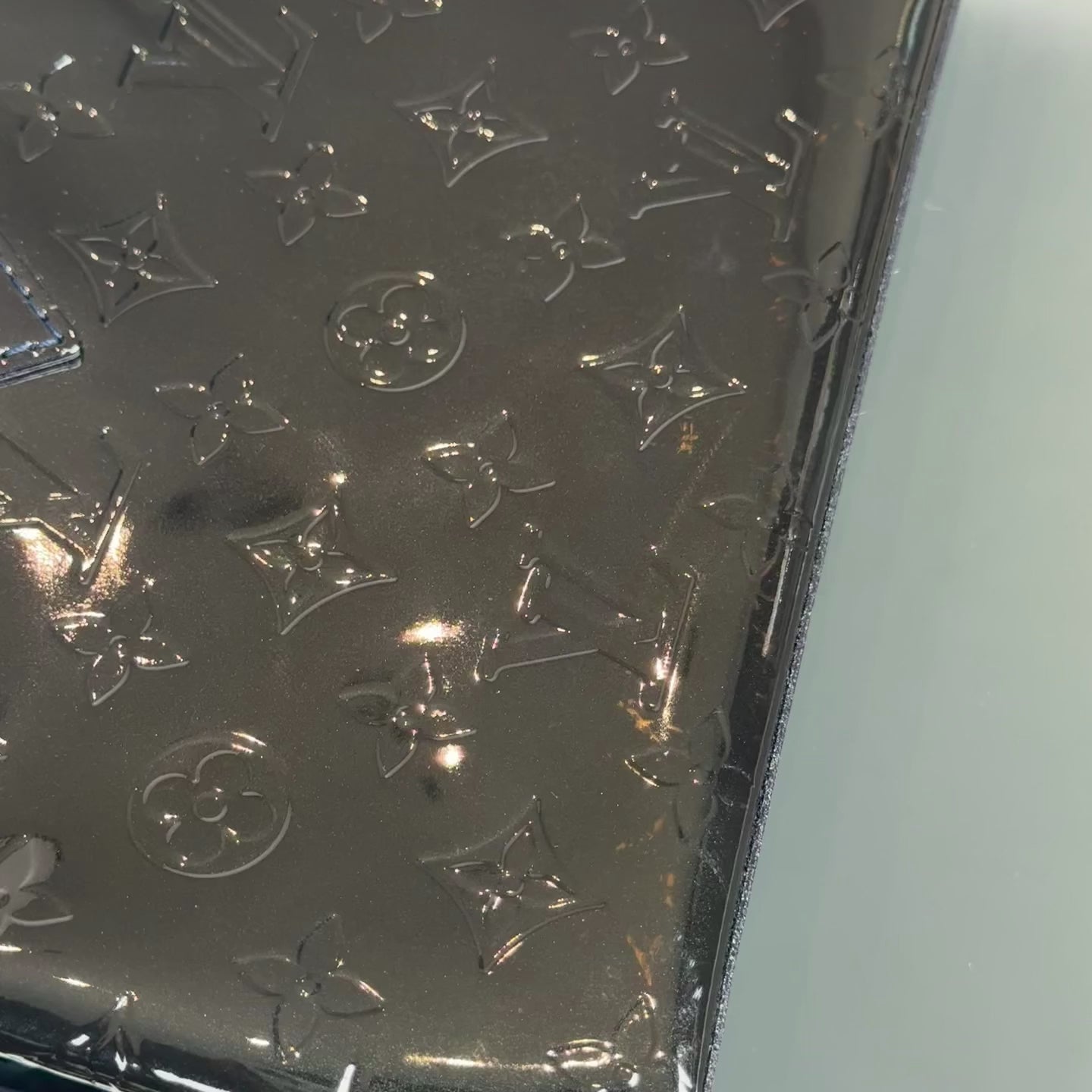 Louis Vuitton Black Vernis Wilshire - Queen May
