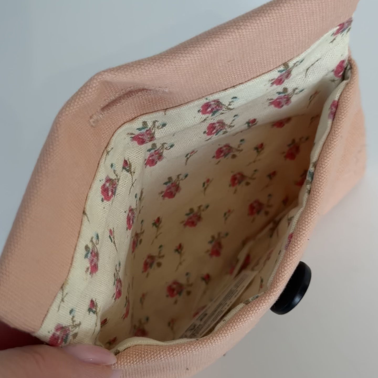 Gucci Beauty Pink Comb - Queen May