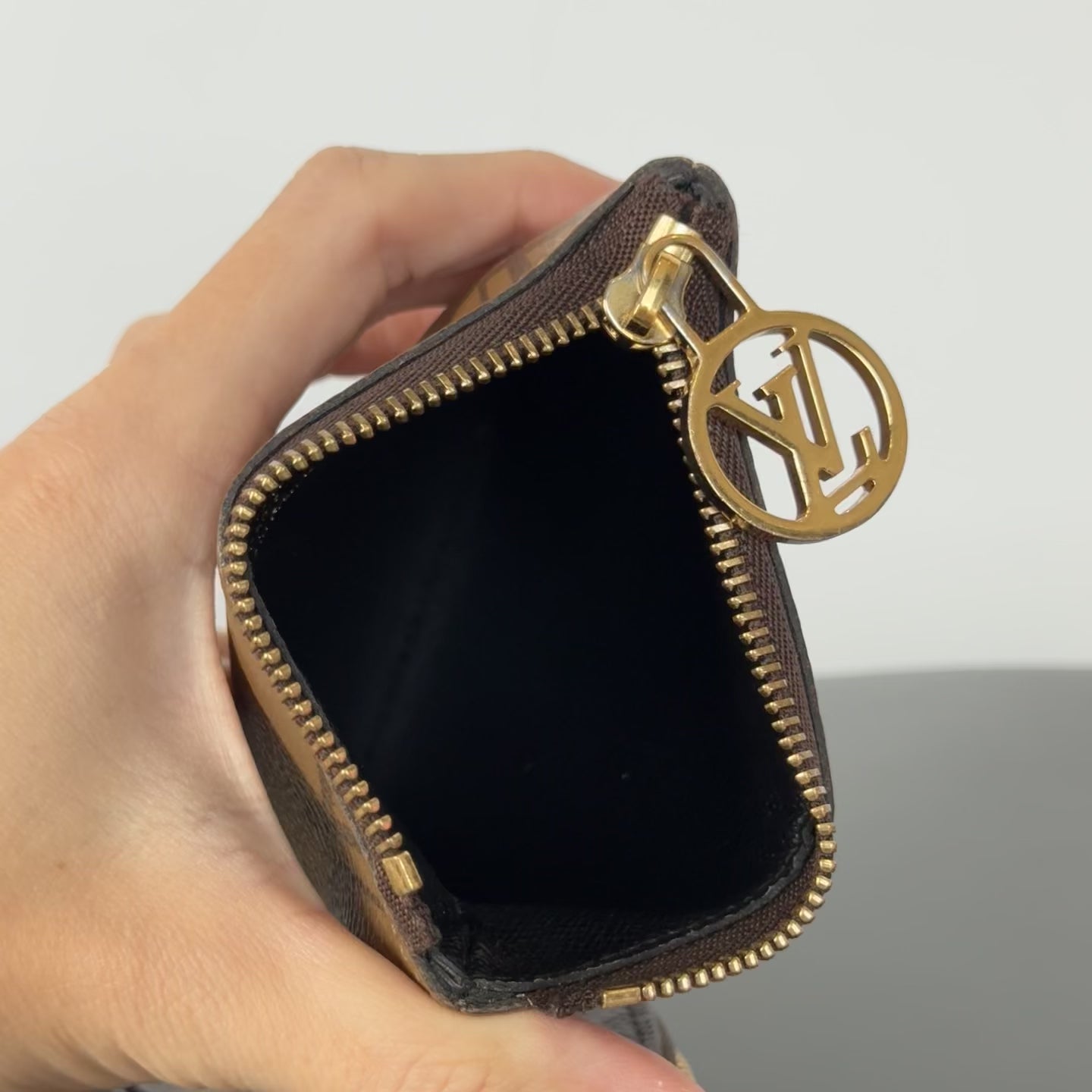Louis Vuitton Trio Pouch Set Giant - Queen May