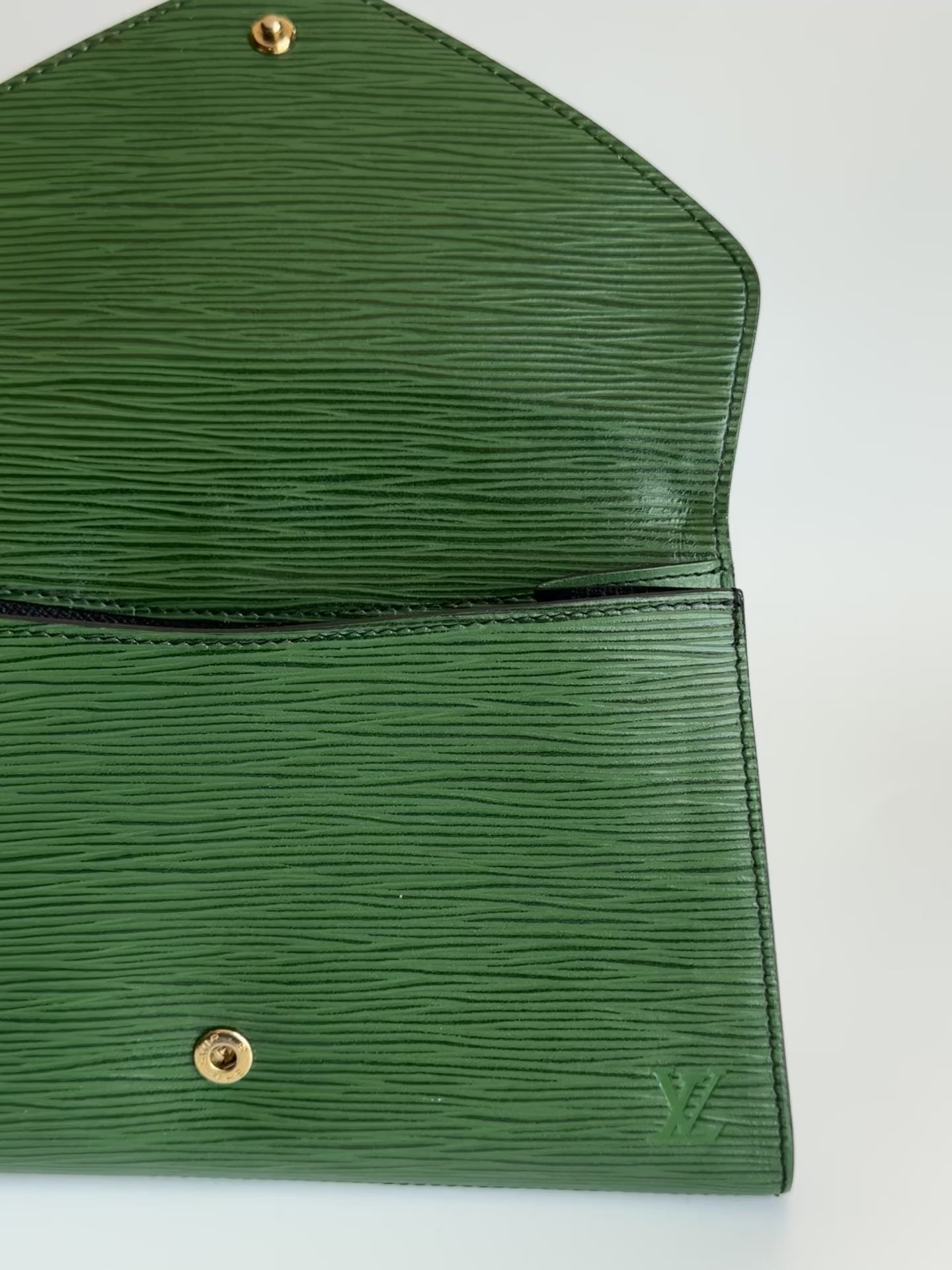 Louis Vuitton Green Epi Leather Pochette - Queen May